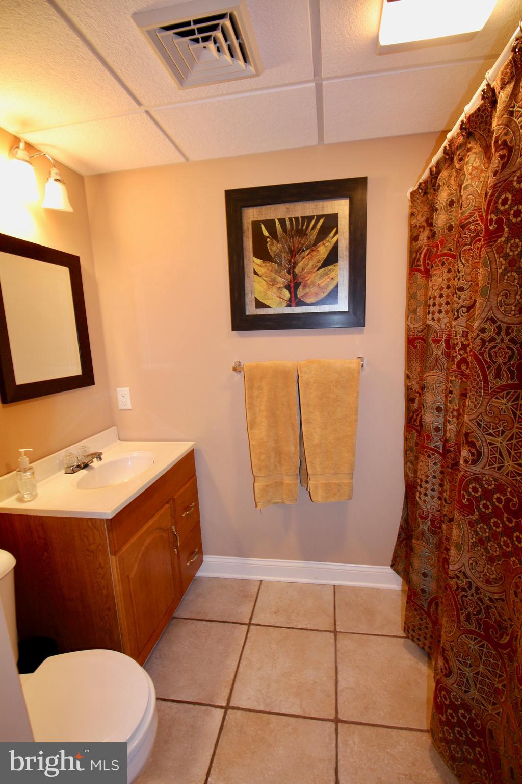 SHADY HILL ESTATES - Residential