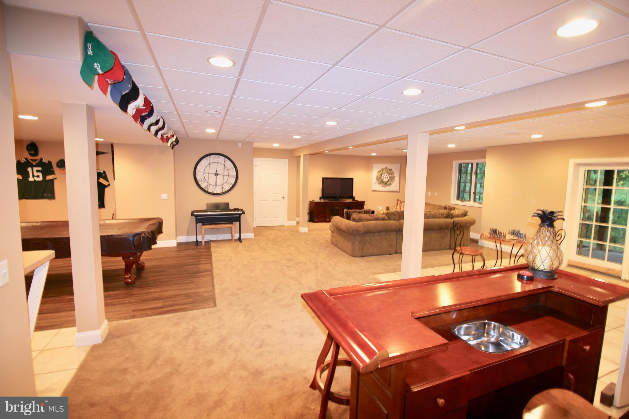 SHADY HILL ESTATES - Residential