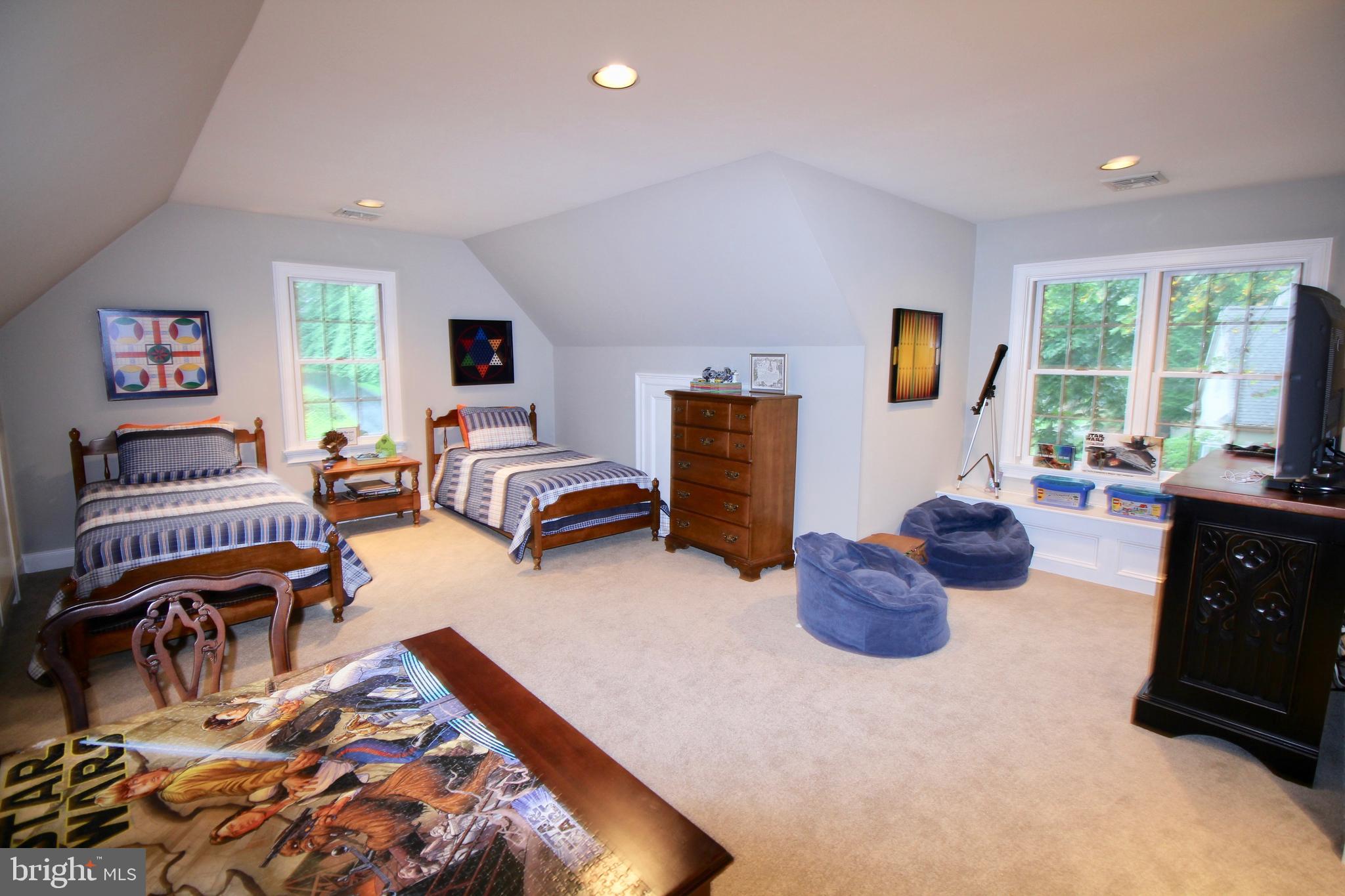 SHADY HILL ESTATES - Residential