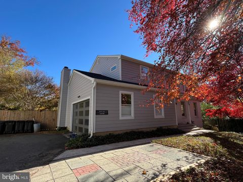 310 N OAK STREET FALLS CHURCH VA 22046