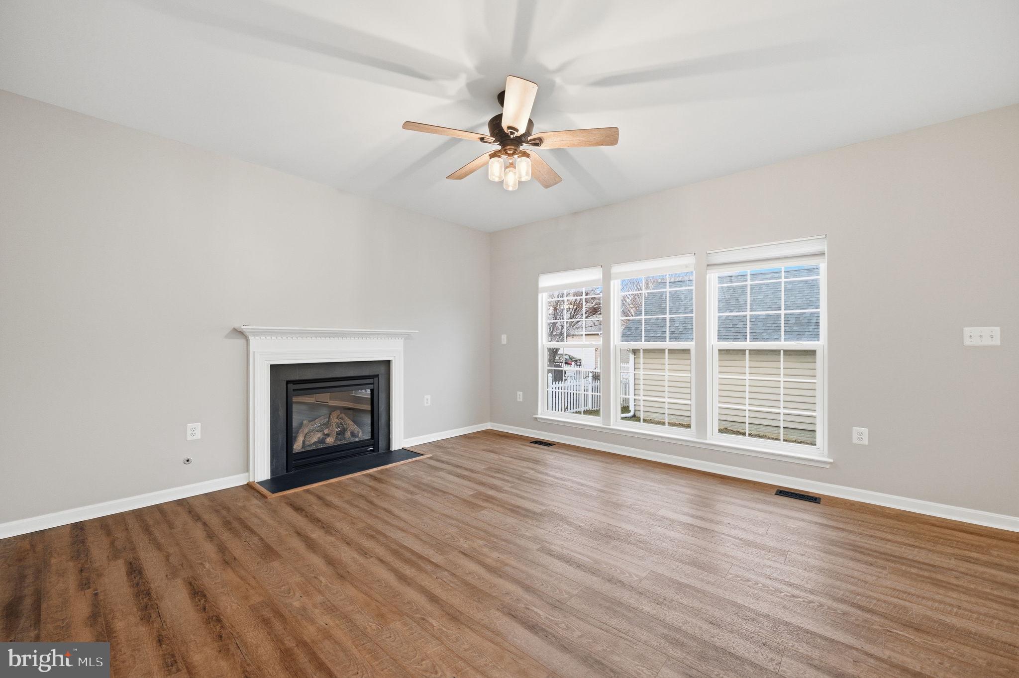 HUNTFIELD - Residential Lease