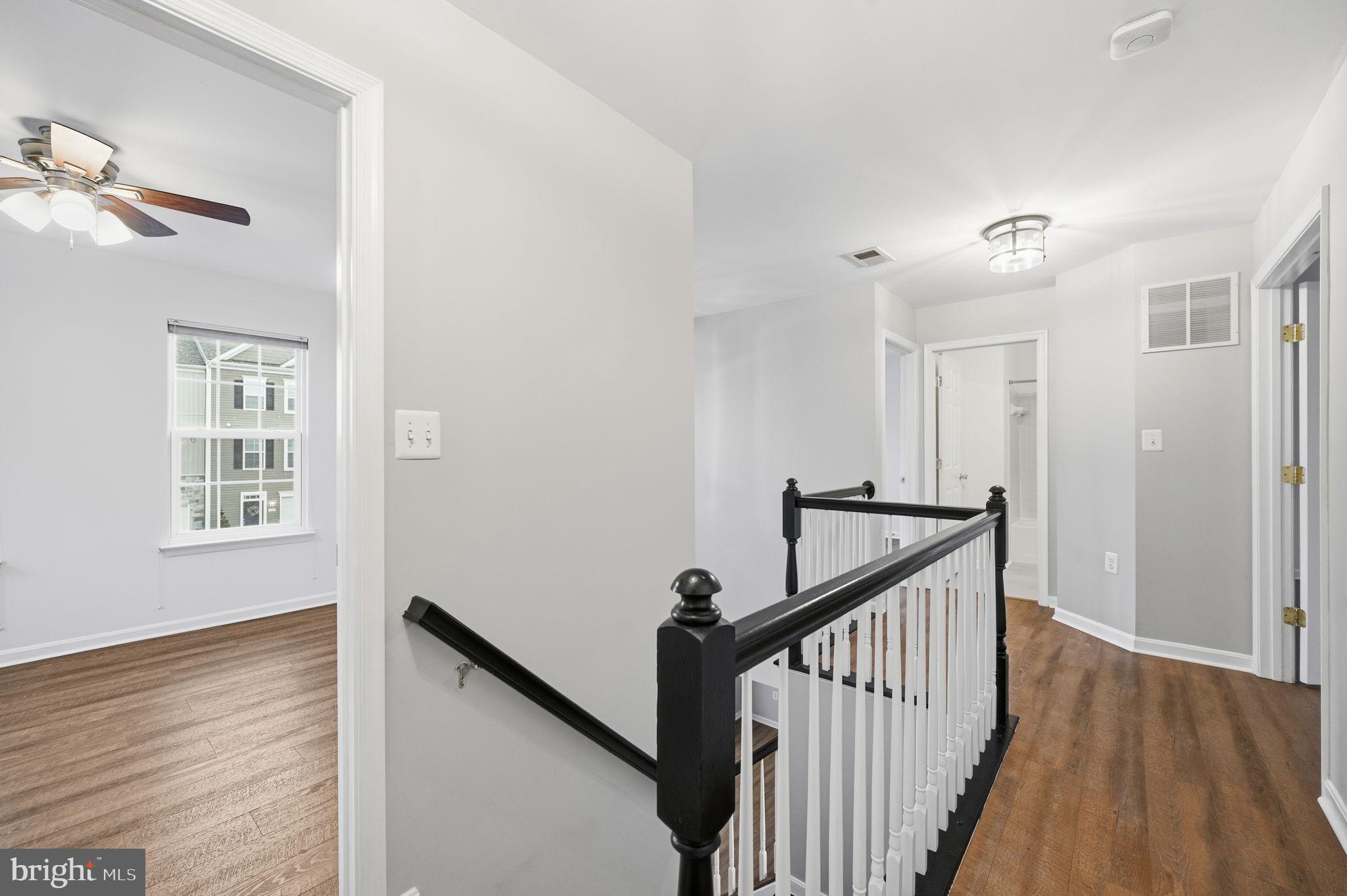 HUNTFIELD - Residential Lease