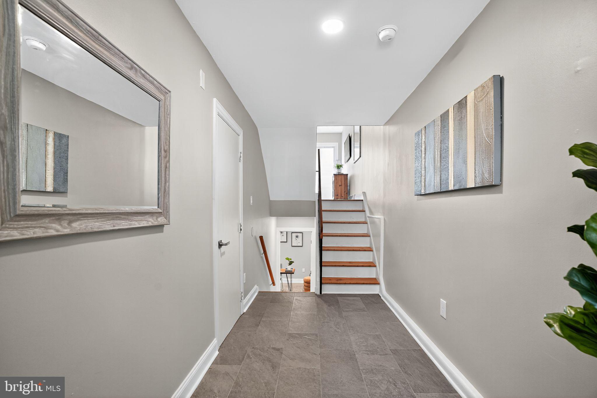 FAIRMOUNT - Residential