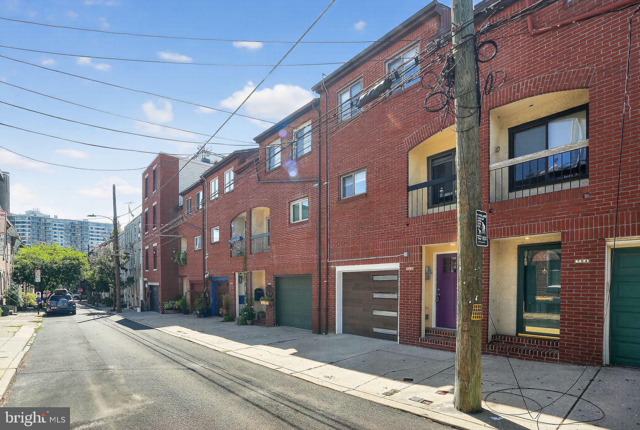 FAIRMOUNT - Residential