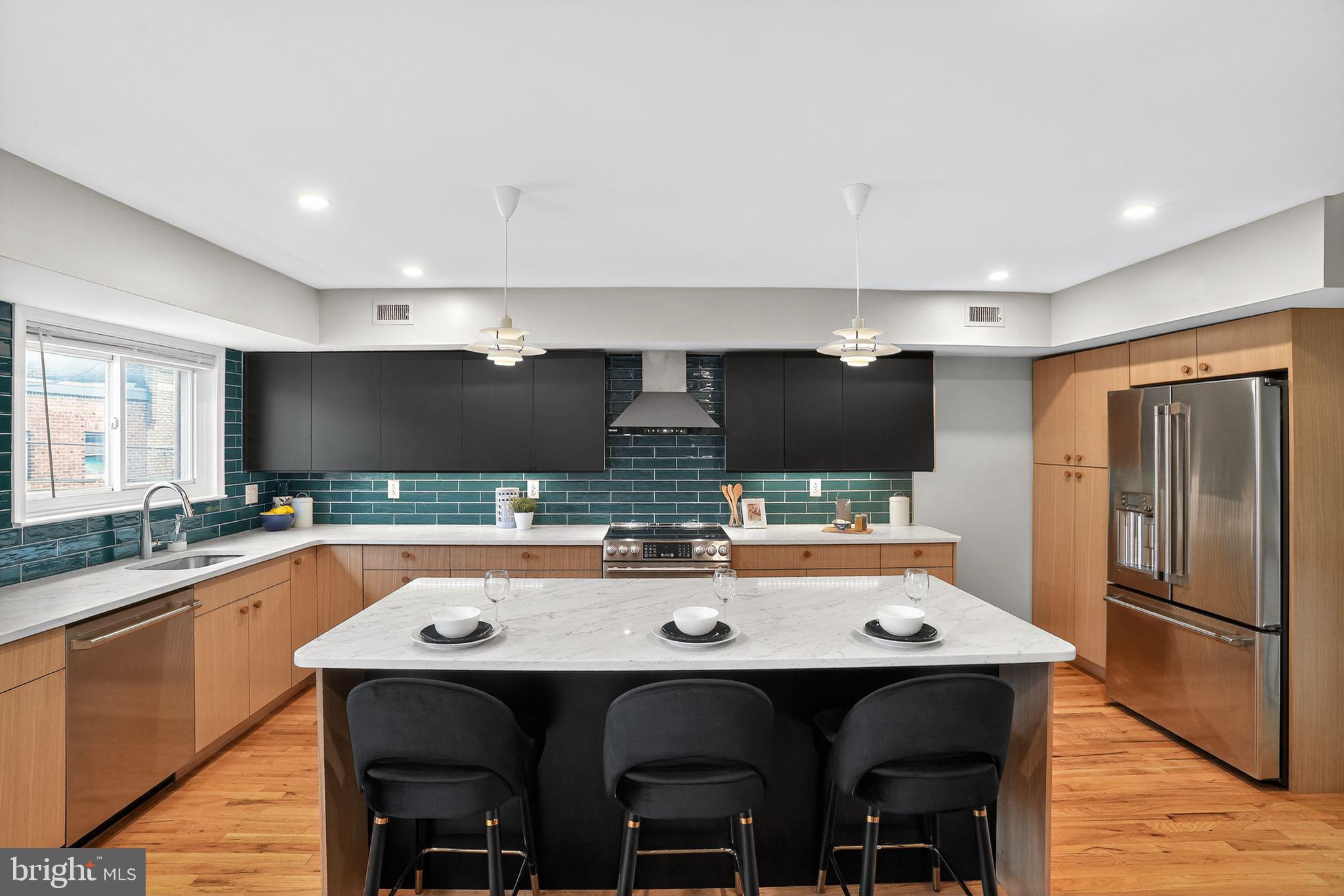 FAIRMOUNT - Residential