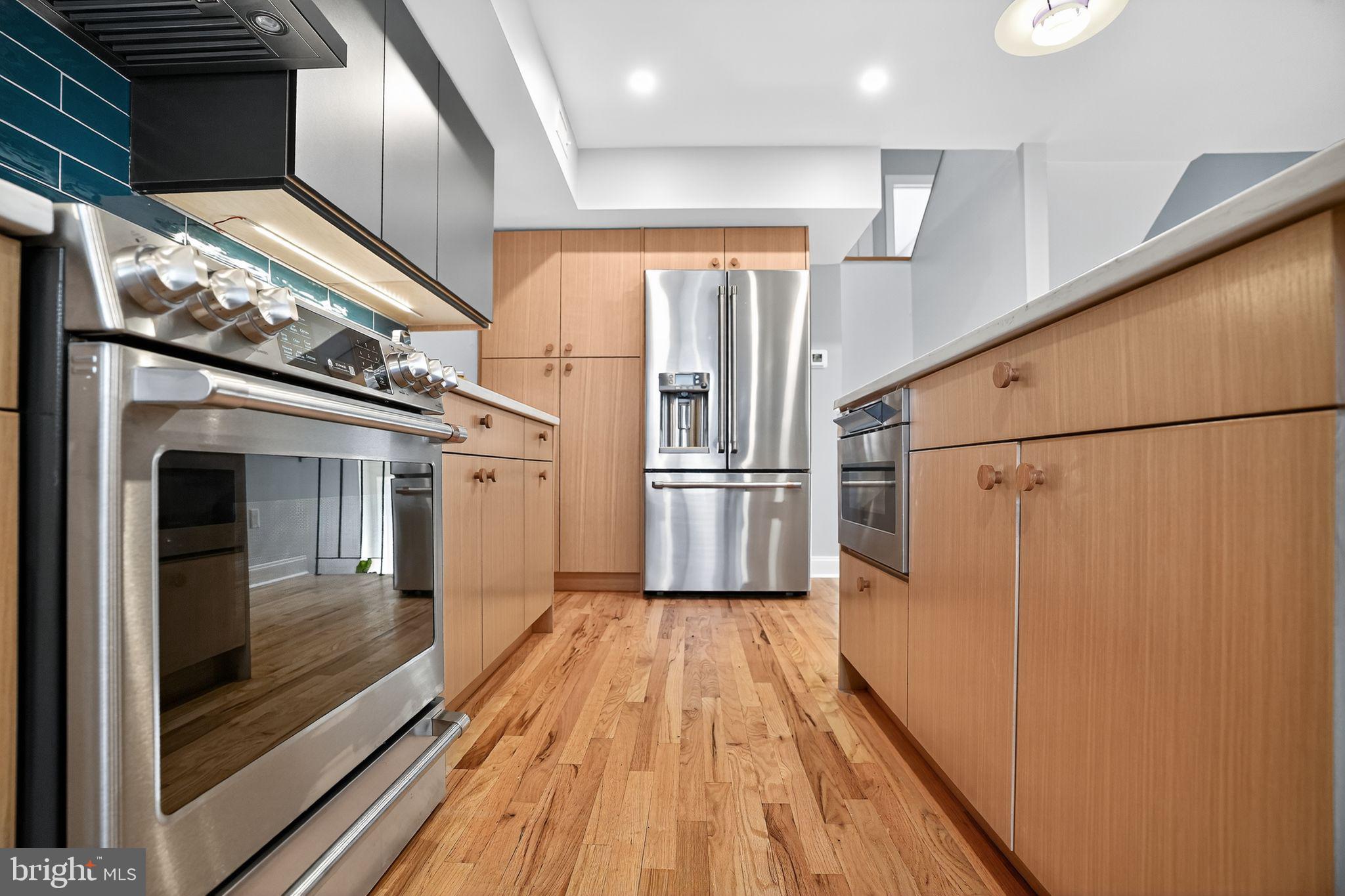 FAIRMOUNT - Residential