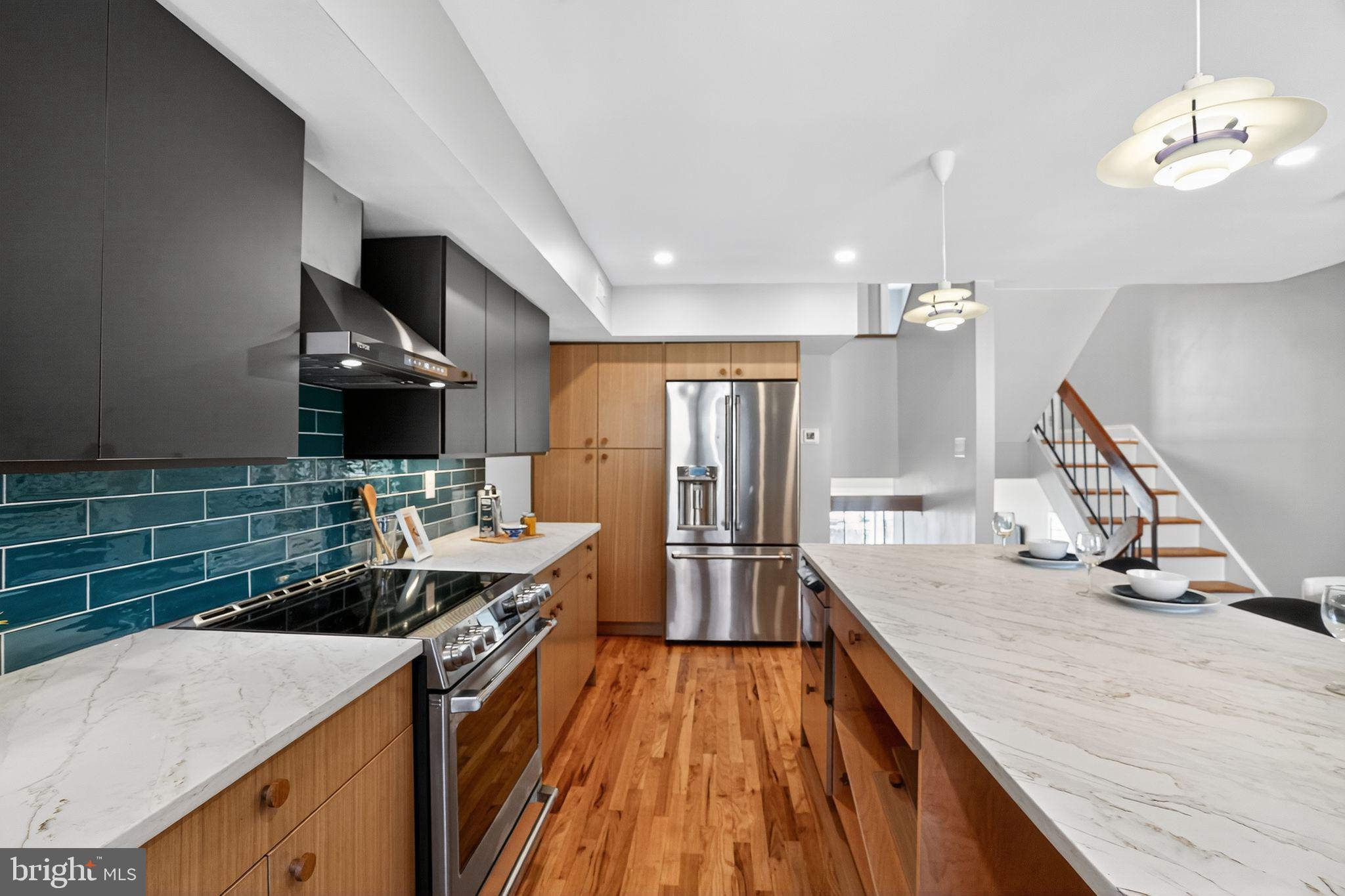 FAIRMOUNT - Residential