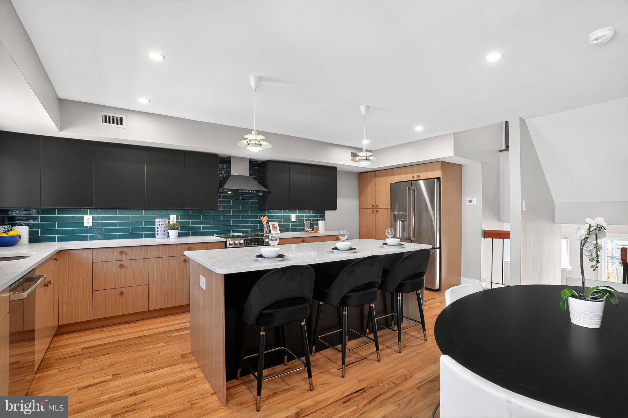 FAIRMOUNT - Residential