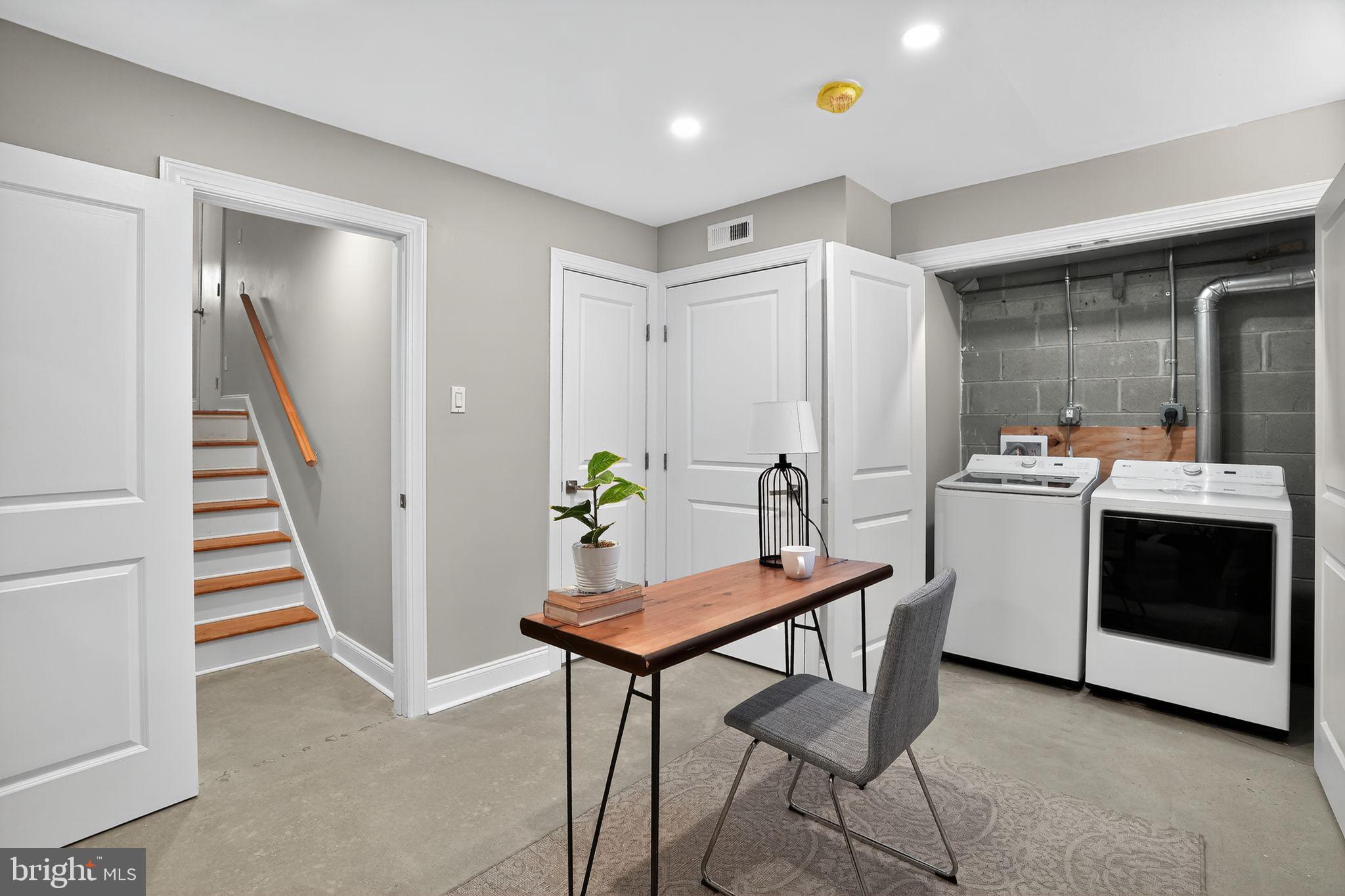 FAIRMOUNT - Residential