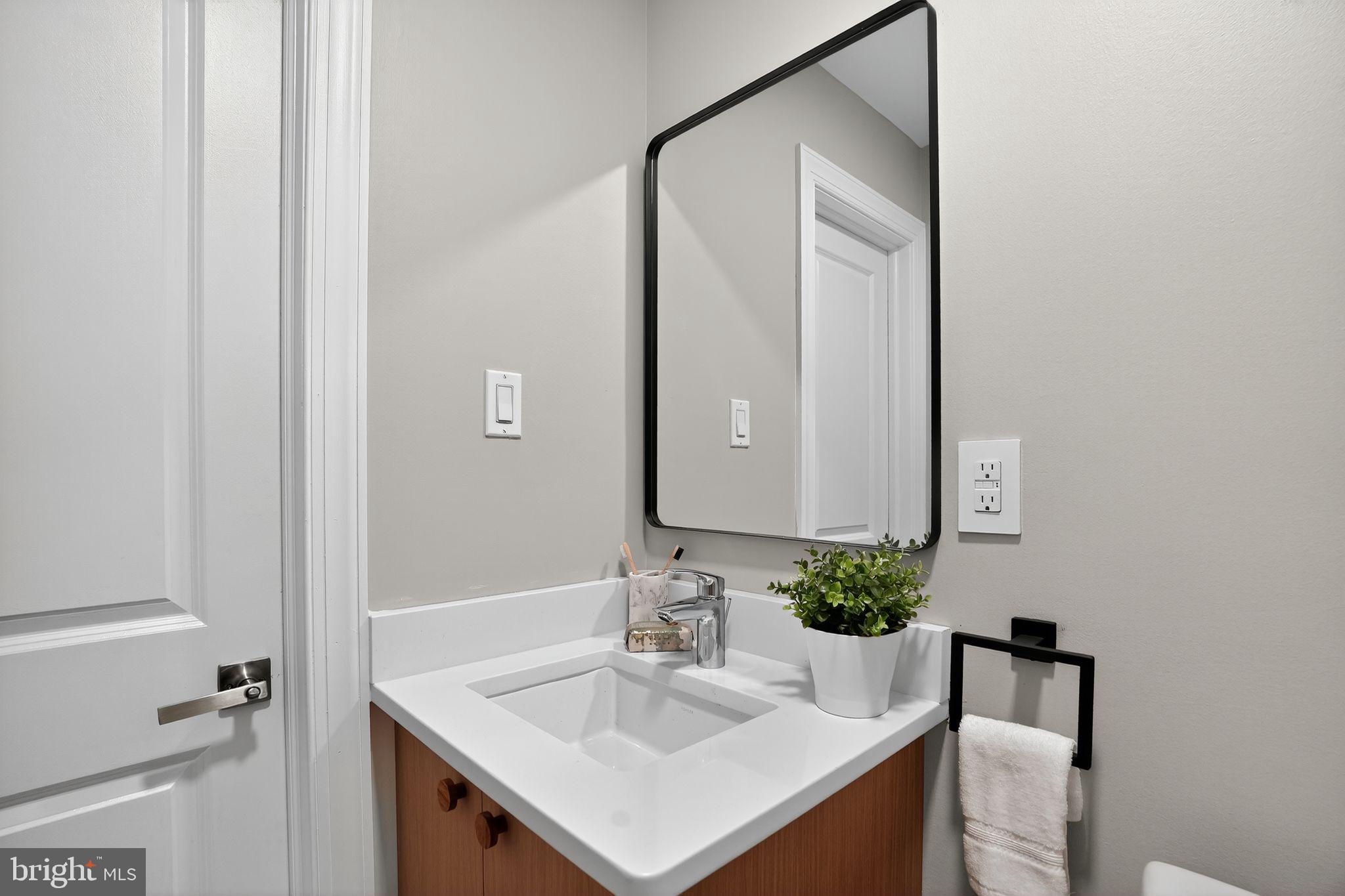 FAIRMOUNT - Residential