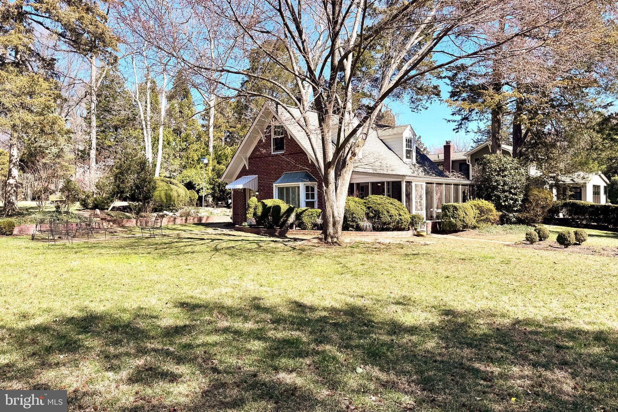 WELLINGTON - Residential Lease