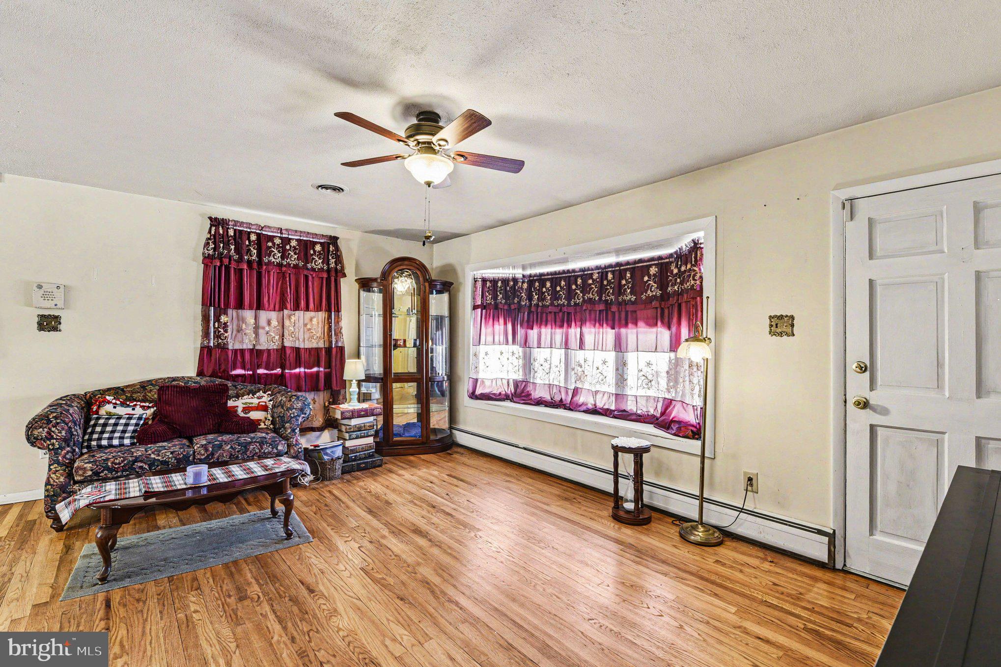 NONAVAILABLE - Residential