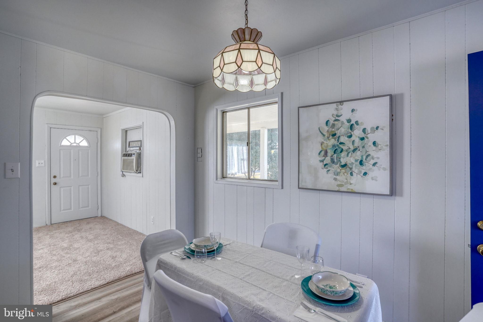 KENT ACRES - Residential