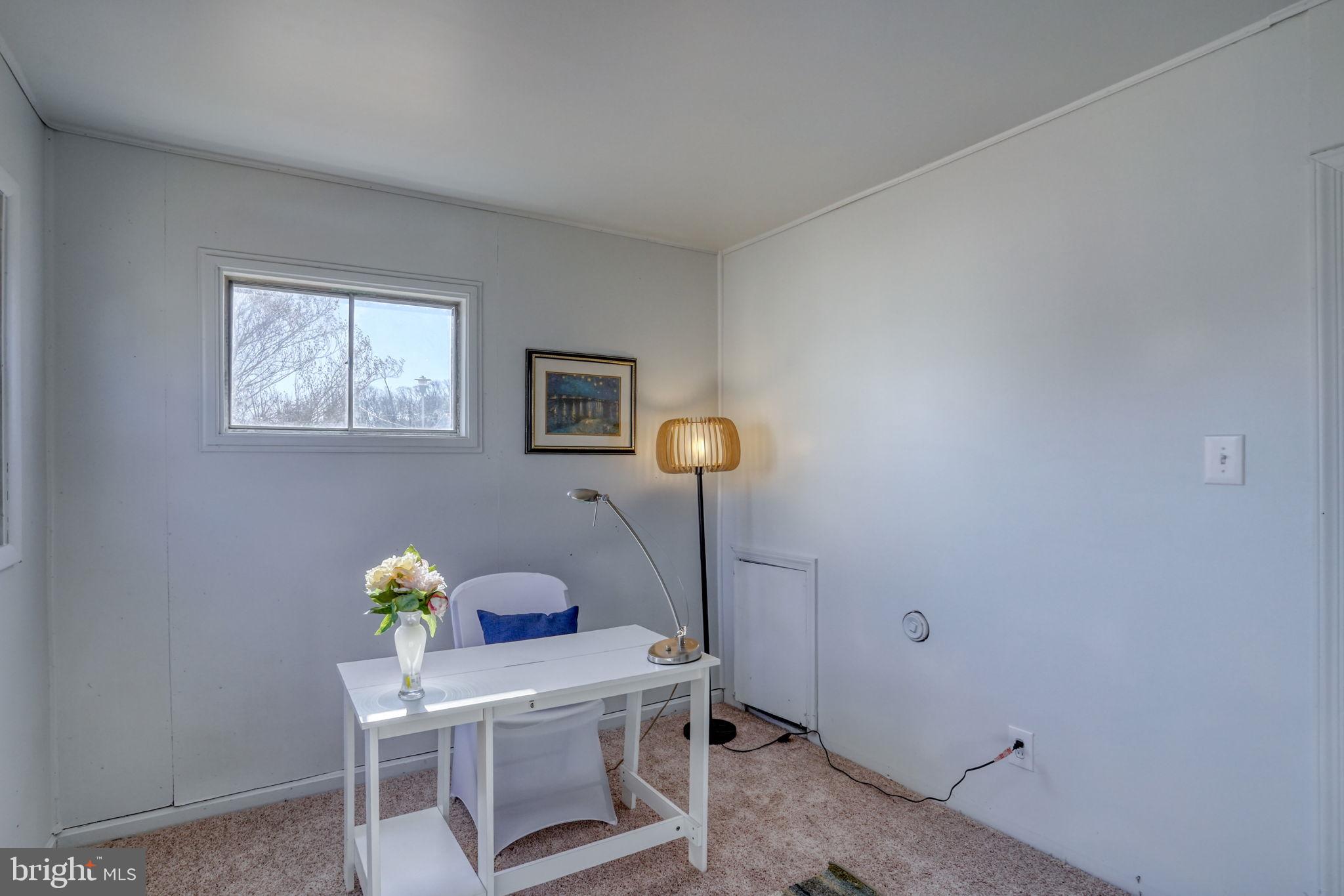 KENT ACRES - Residential