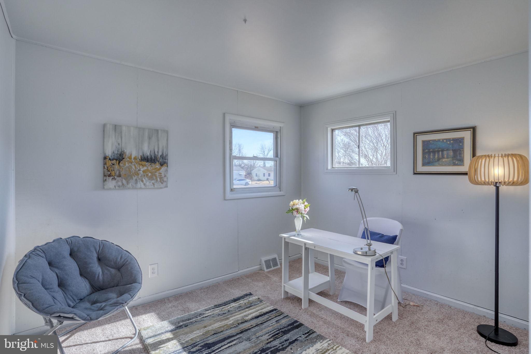 KENT ACRES - Residential