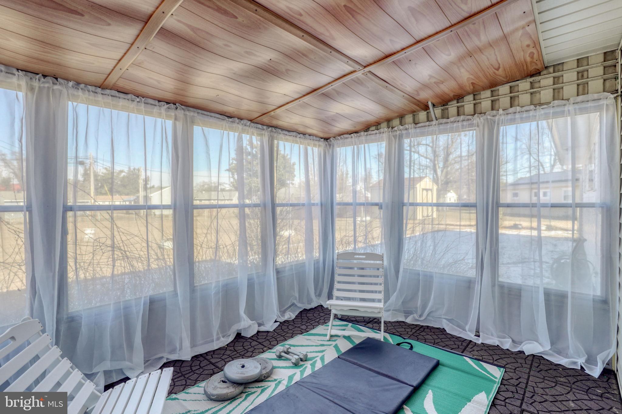 KENT ACRES - Residential