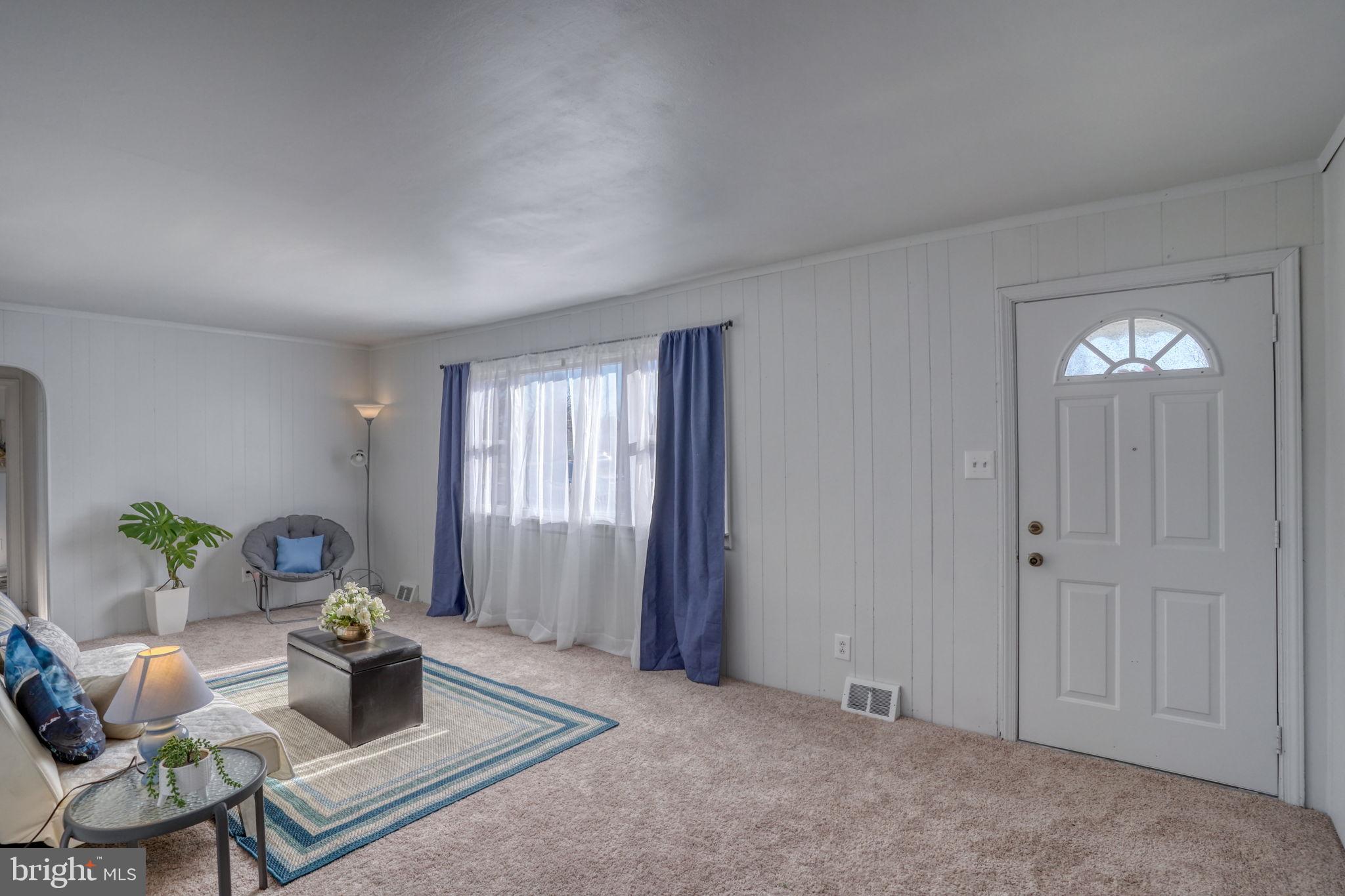 KENT ACRES - Residential