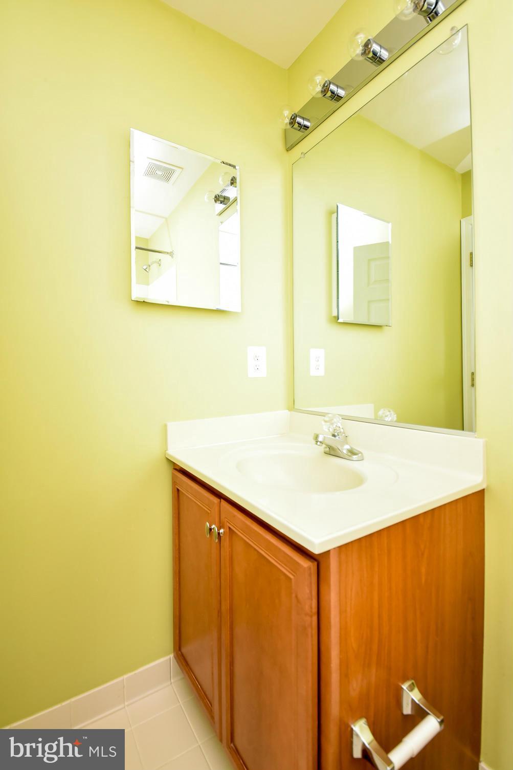 SOUTH RIDING - Residential Lease