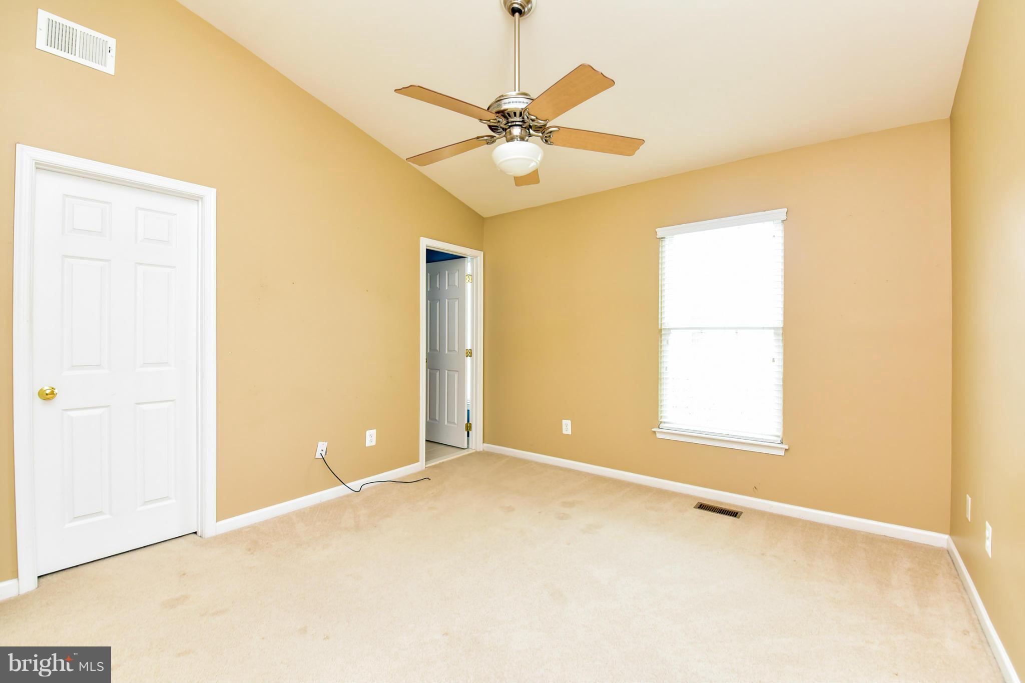 SOUTH RIDING - Residential Lease