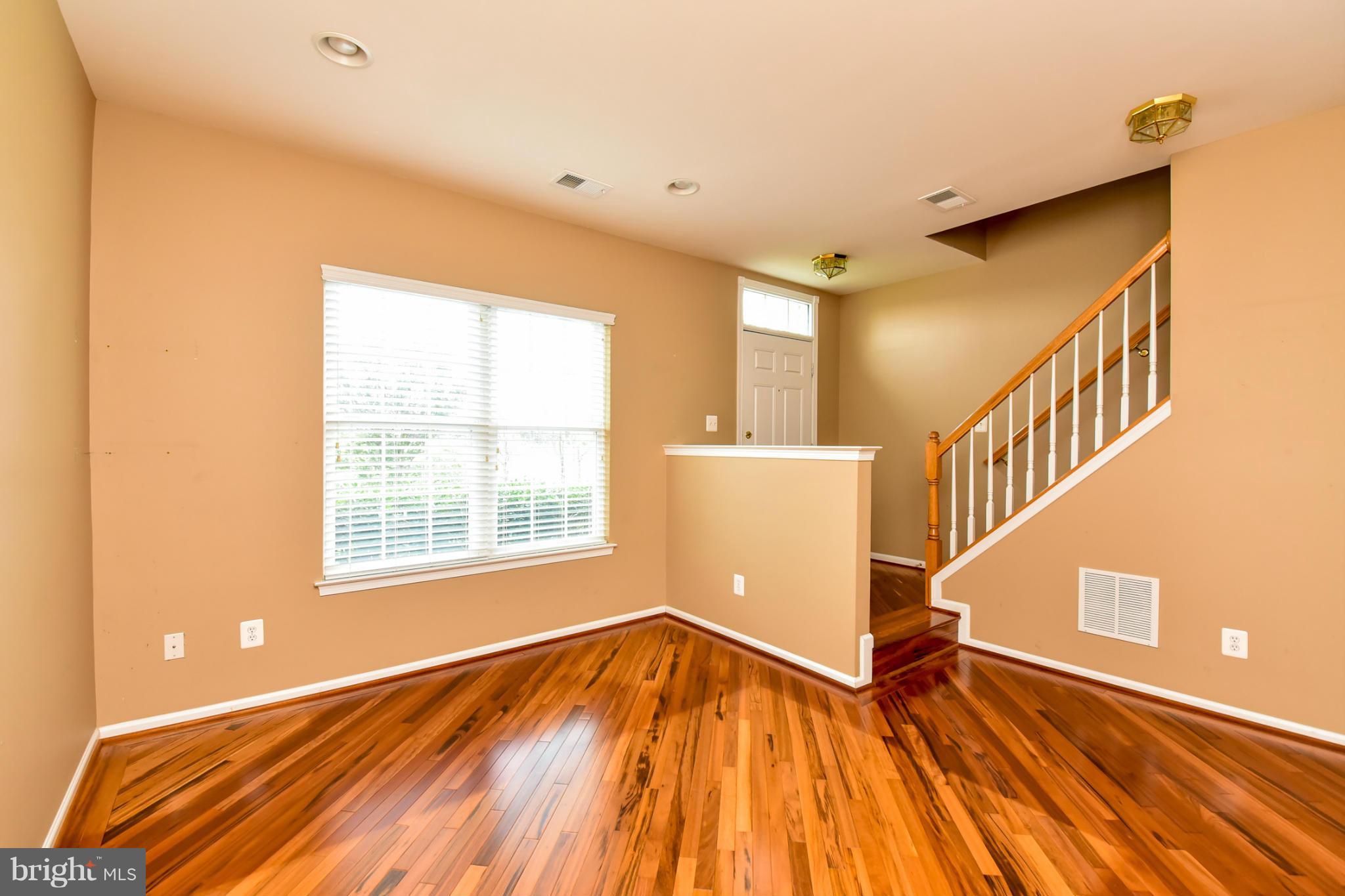 SOUTH RIDING - Residential Lease