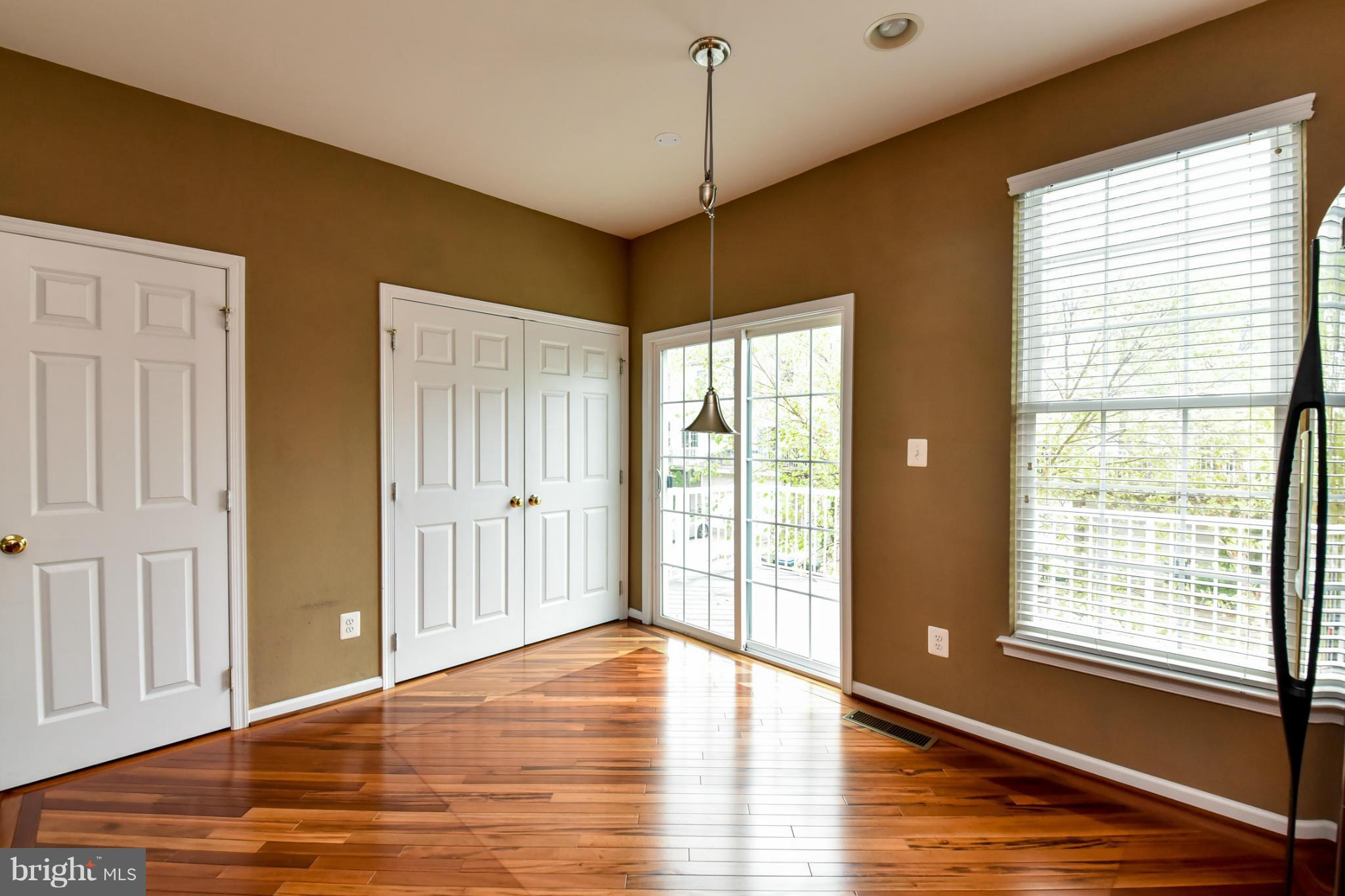 SOUTH RIDING - Residential Lease