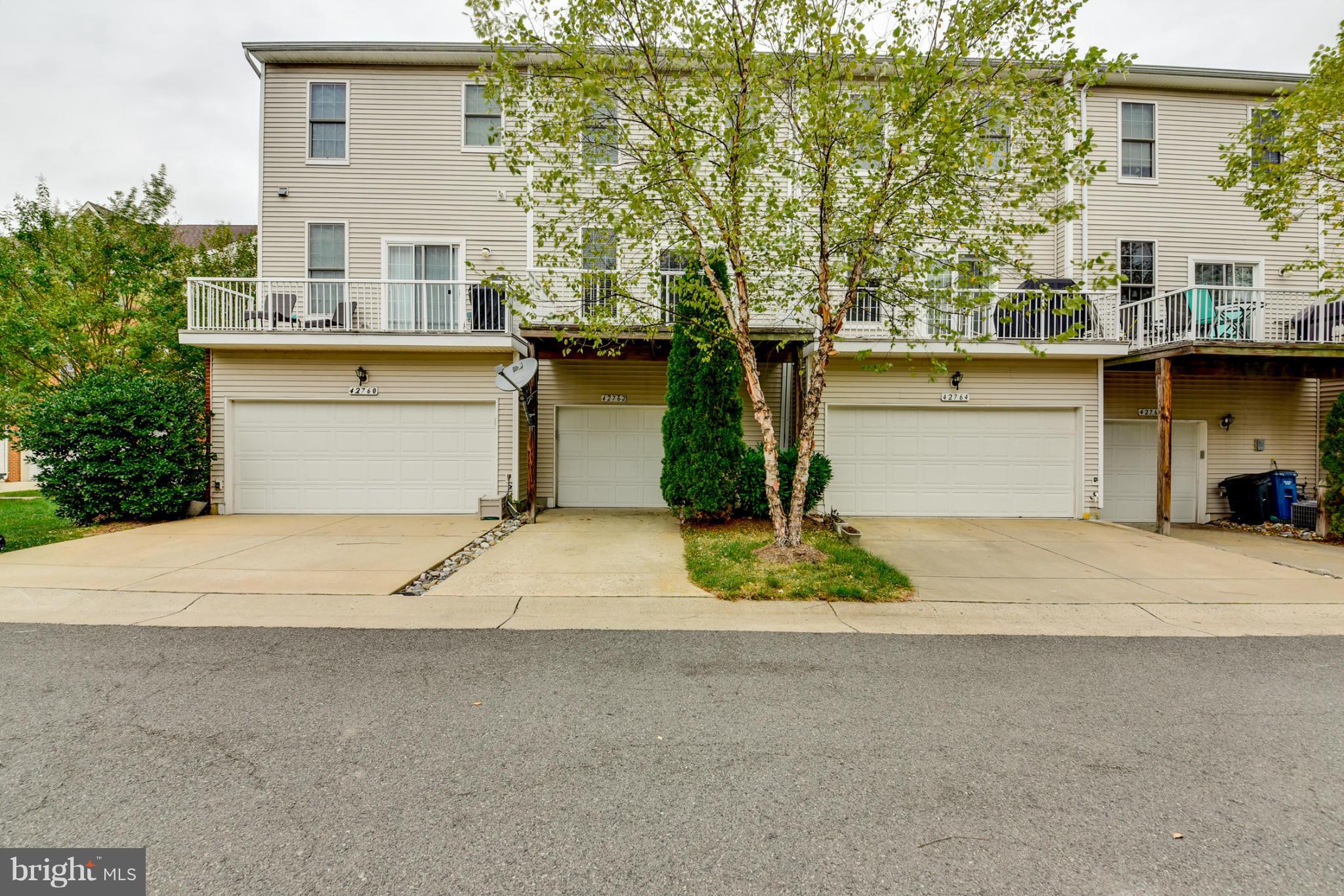SOUTH RIDING - Residential Lease
