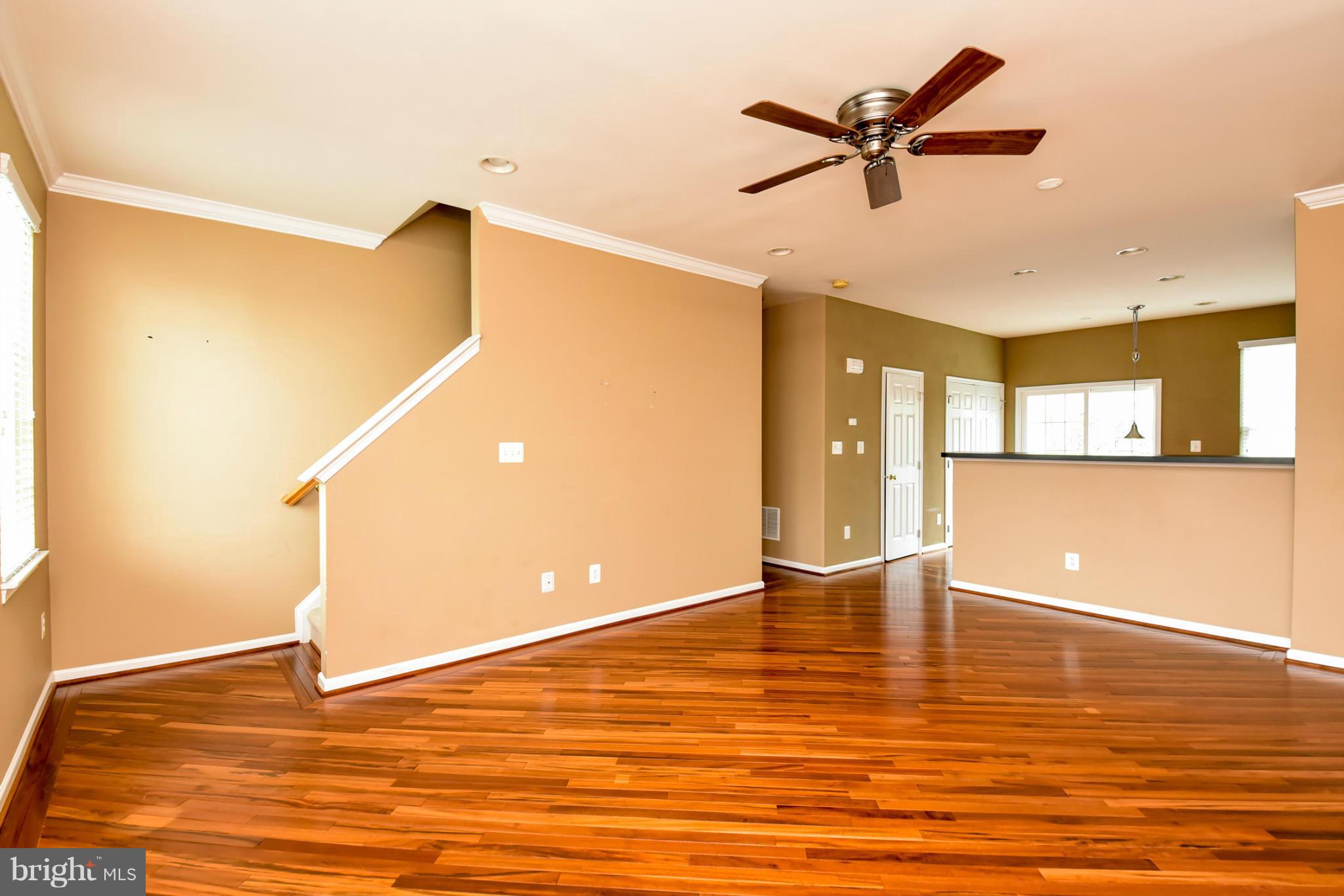 SOUTH RIDING - Residential Lease