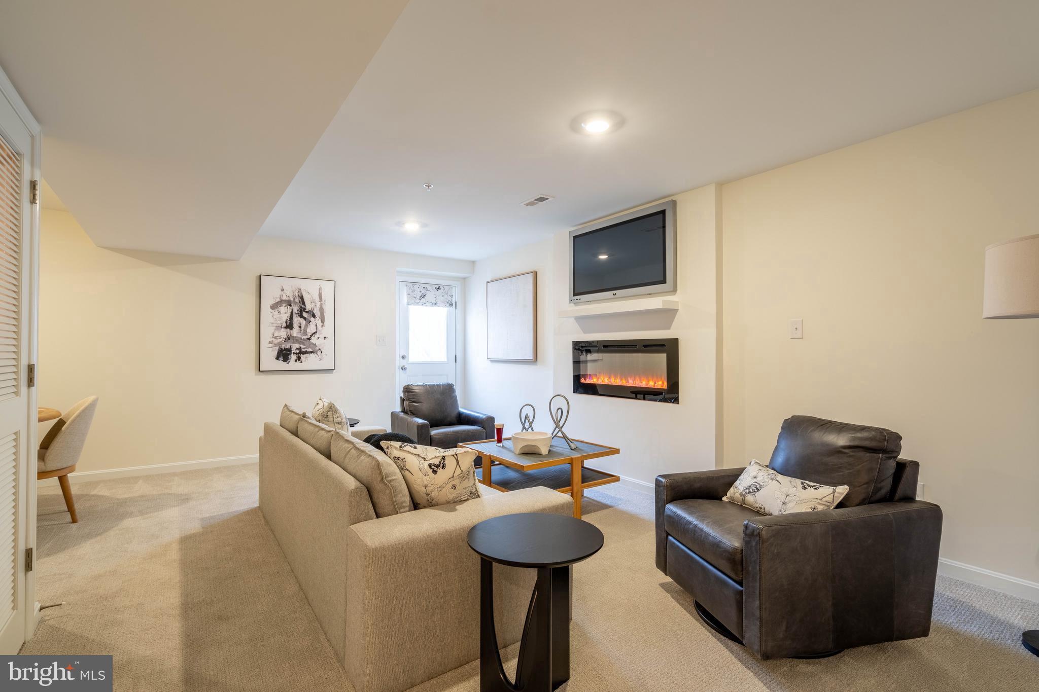 WHITAKER WALK - Residential