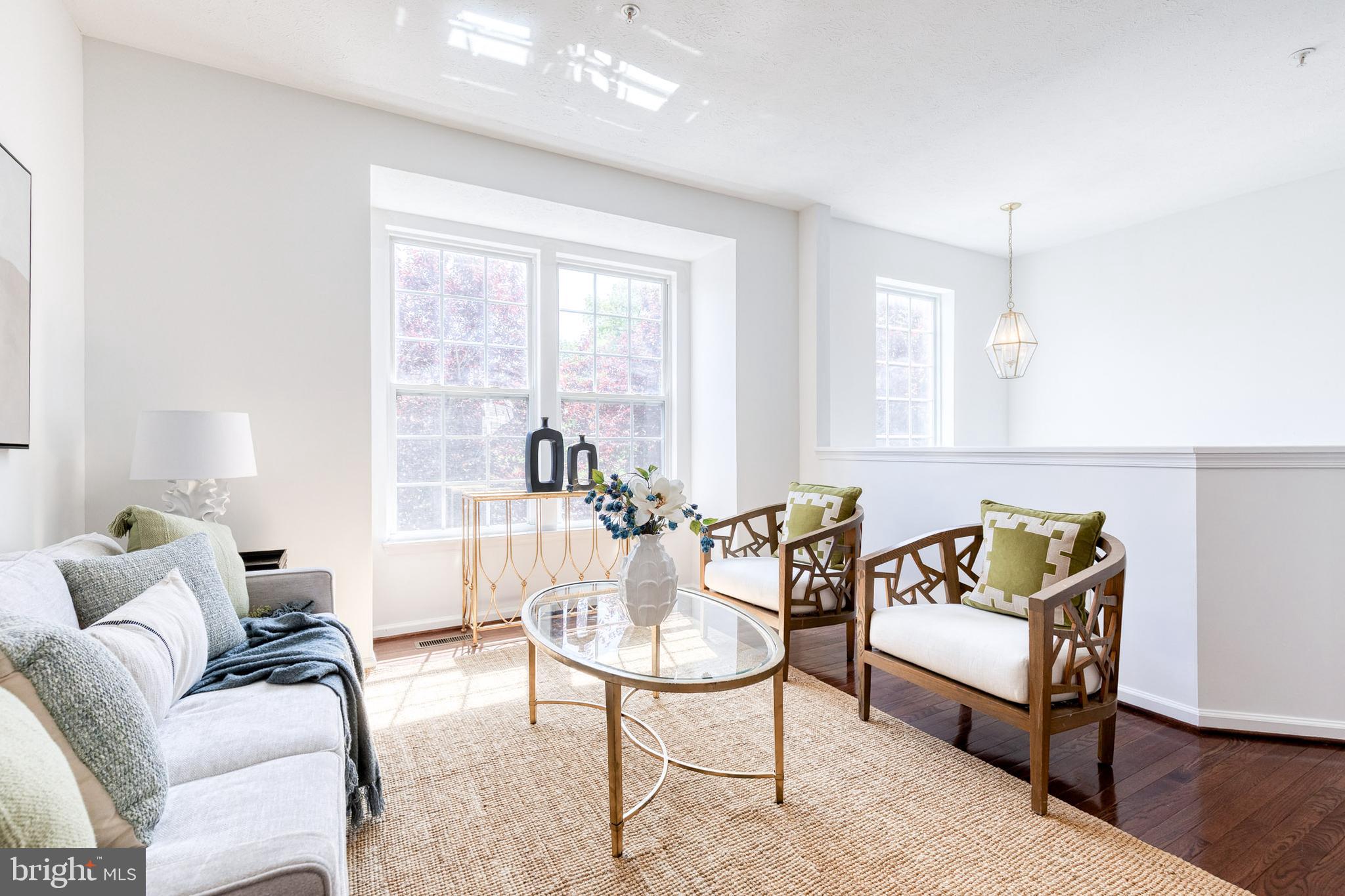 EATON SQUARE - Residential