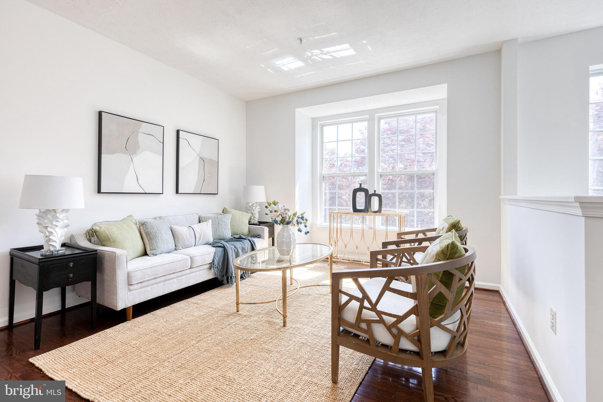 EATON SQUARE - Residential