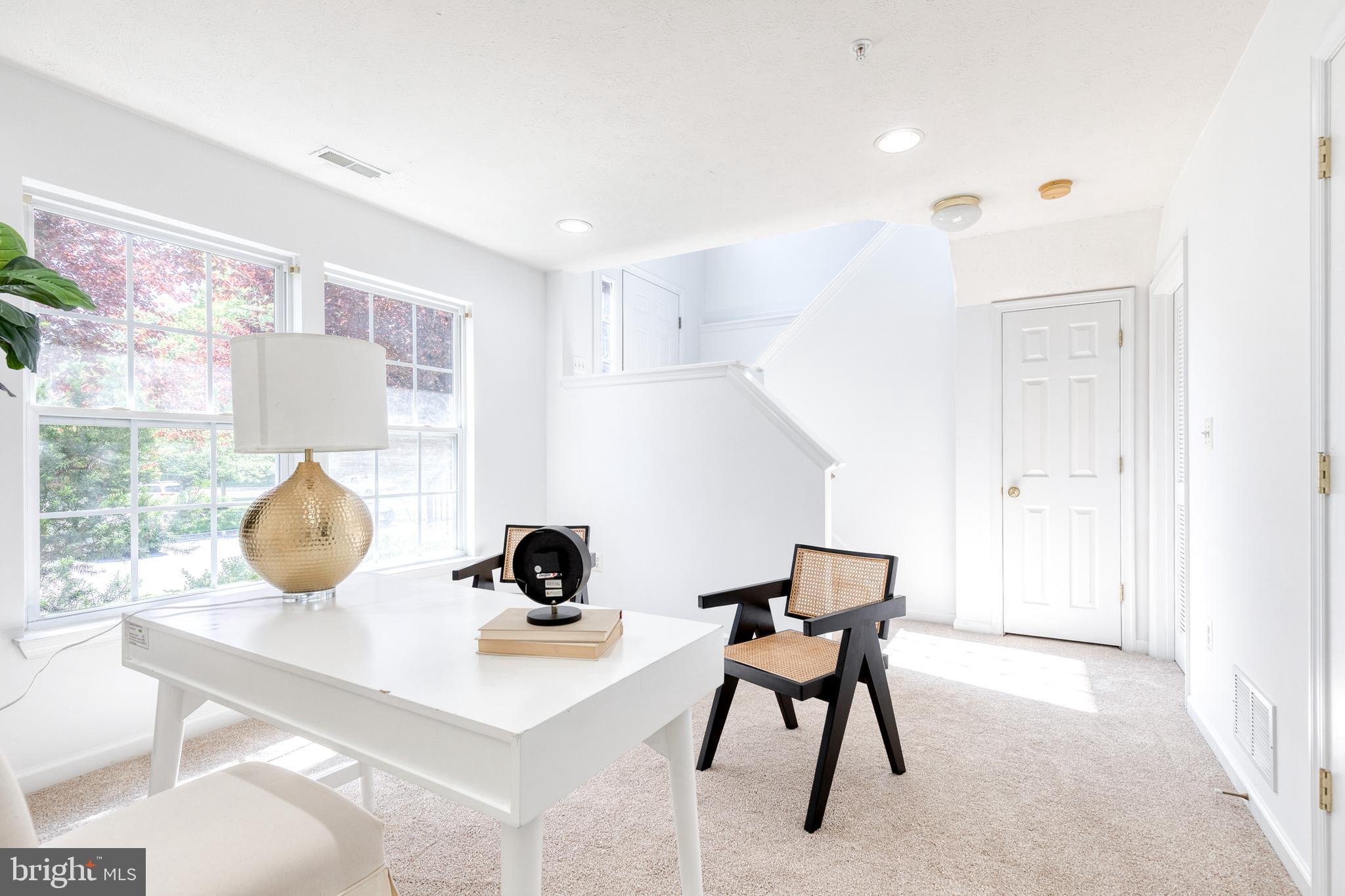 EATON SQUARE - Residential