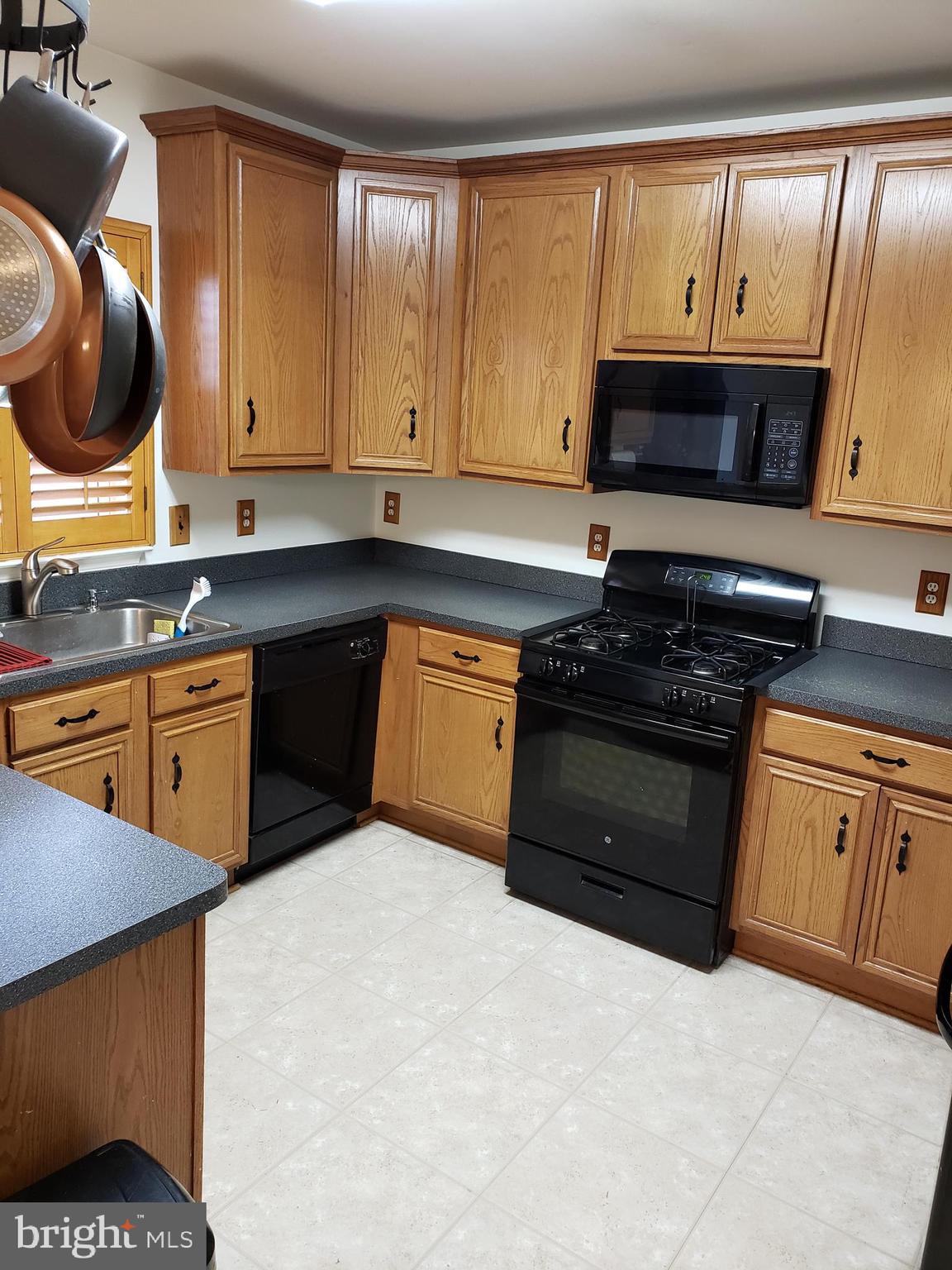 SOUTH RIDING - Residential