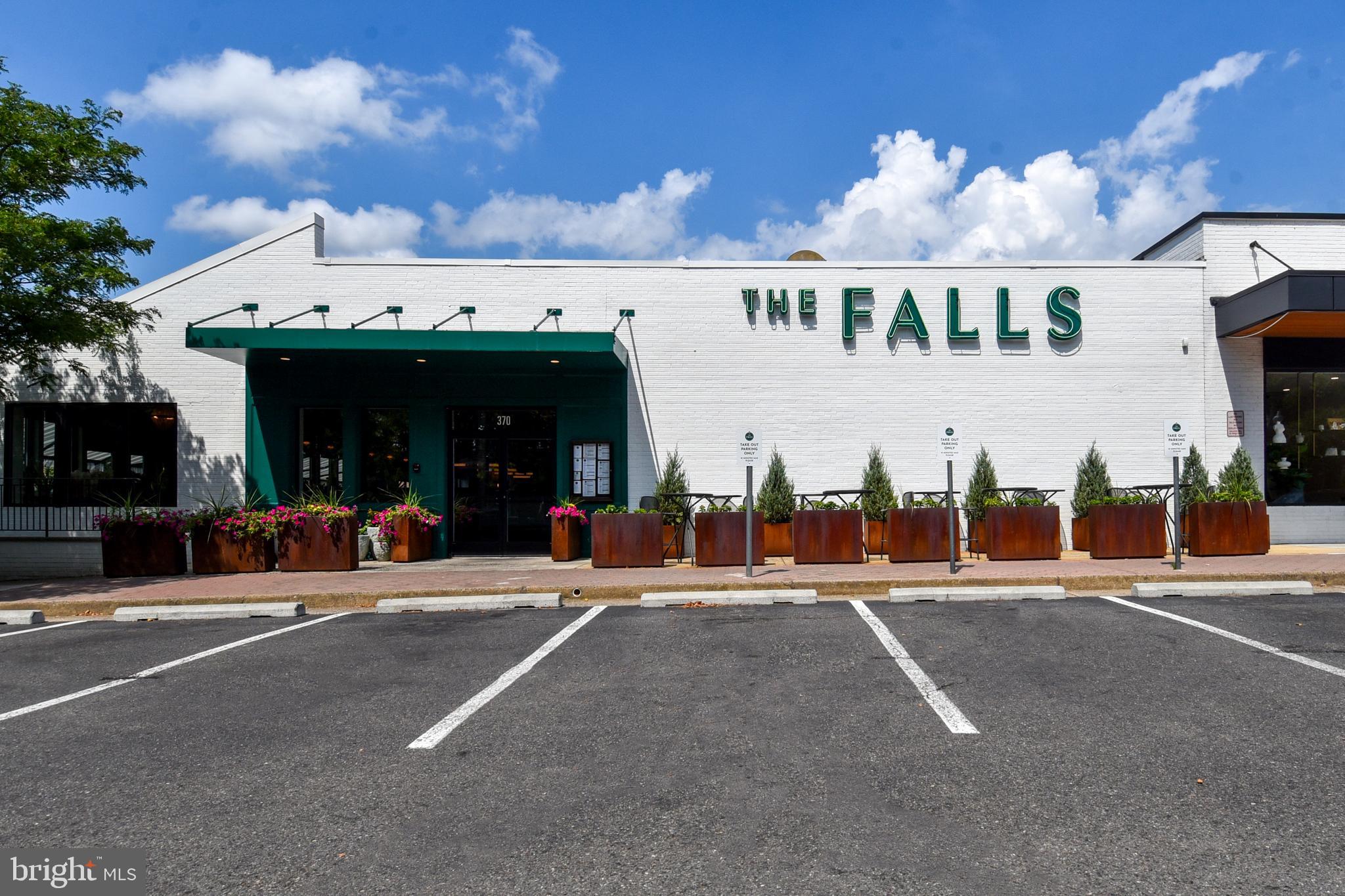 LEE CREST - Residential