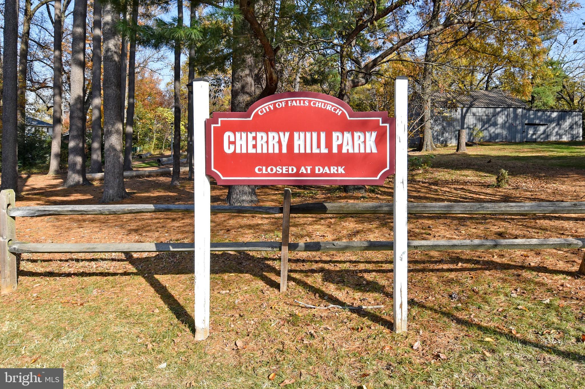 LEE CREST - Residential