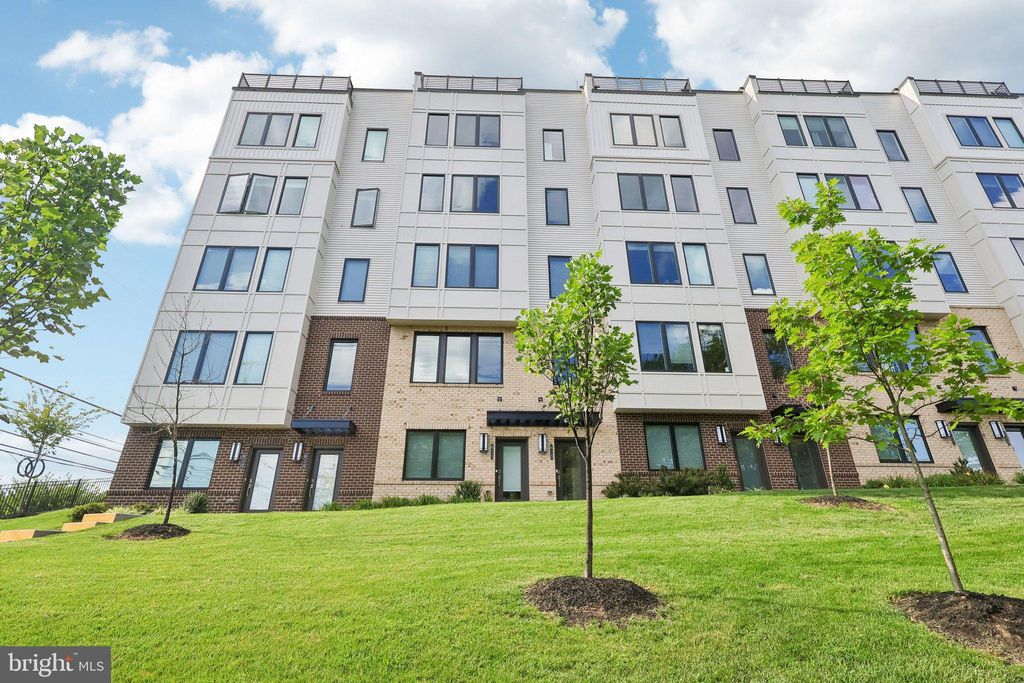 Photo of 612 Brewster Alley #74, KING OF PRUSSIA, PA 19406 (MLS # PAMC2152794)