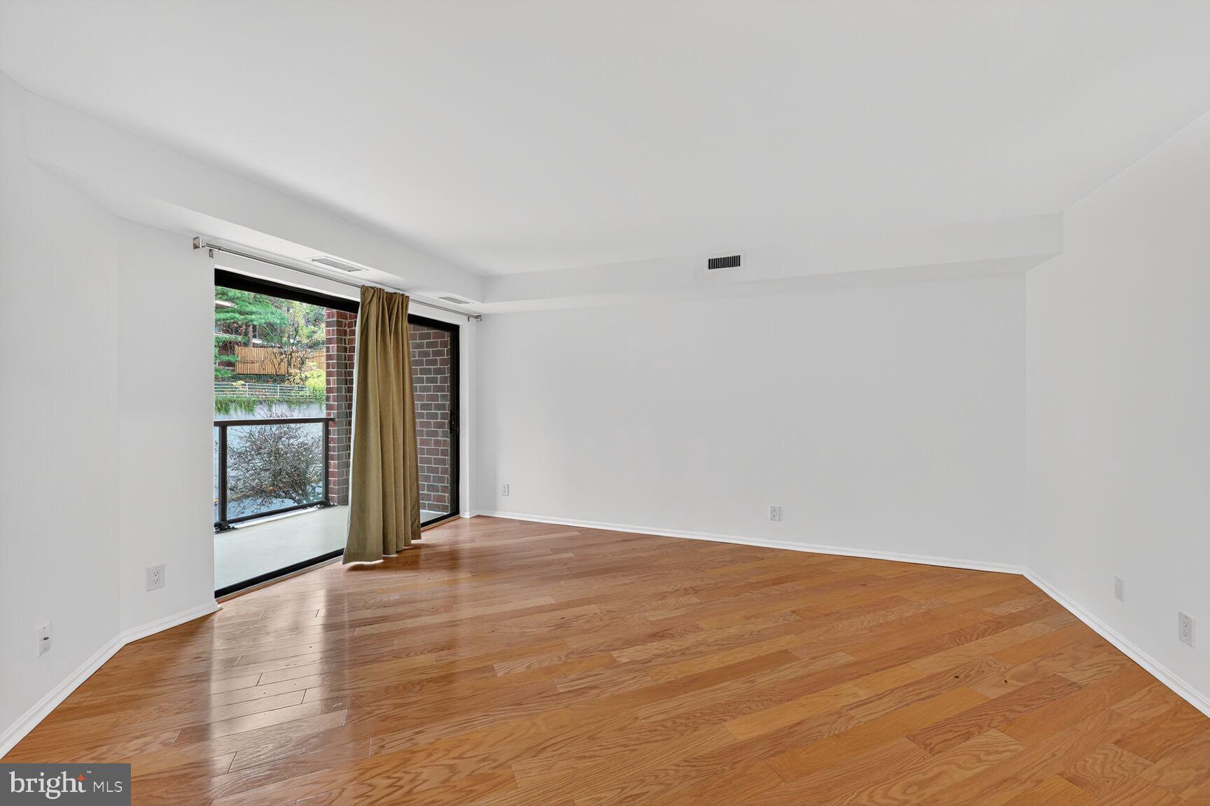 2100 LANGSTON BOULEVARD 339