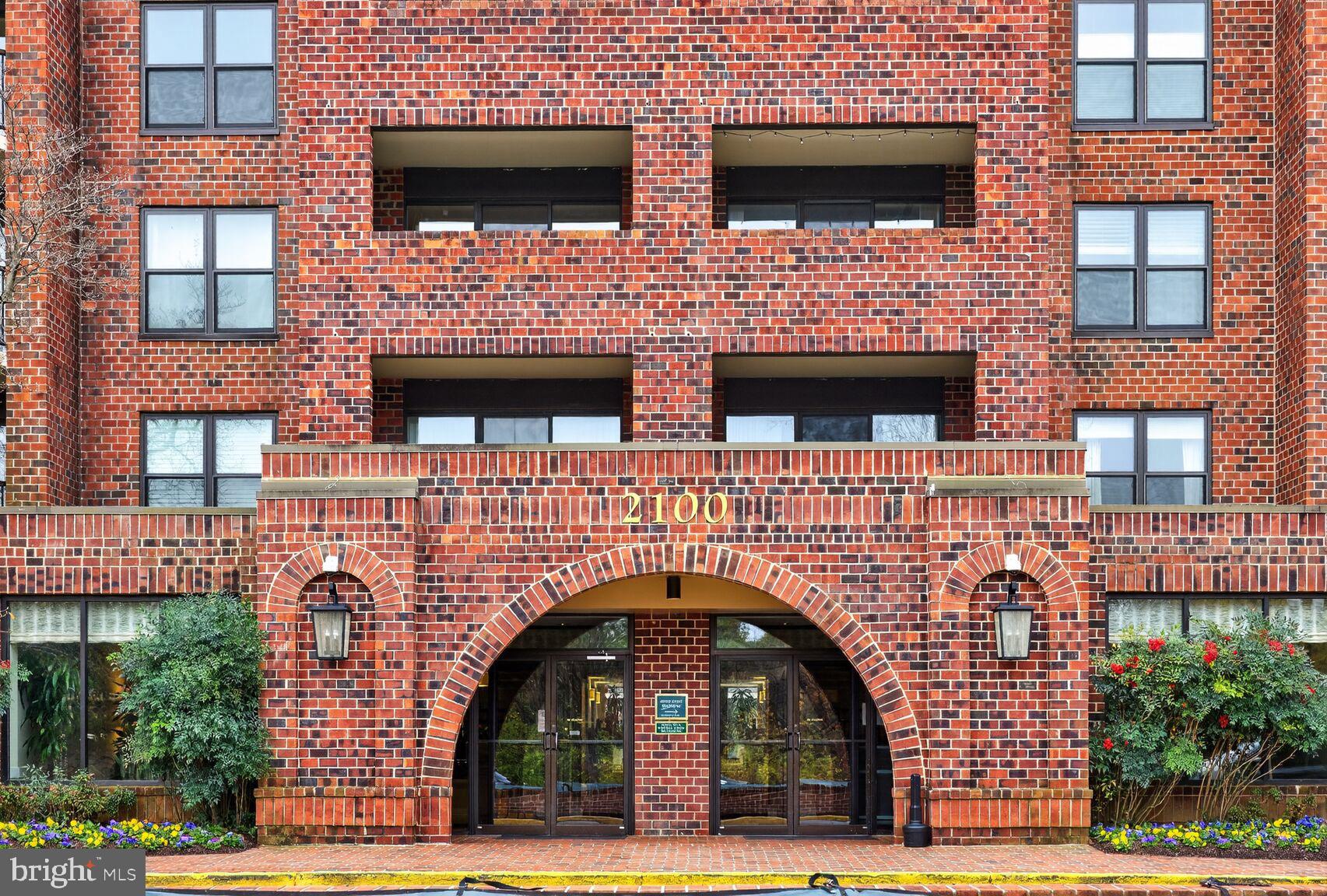 ASTORIA CONDOMINIUM - Residential