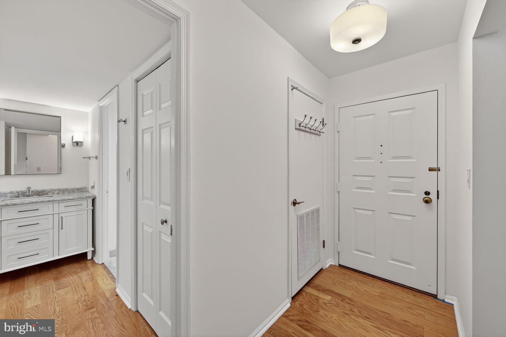 ASTORIA CONDOMINIUM - Residential