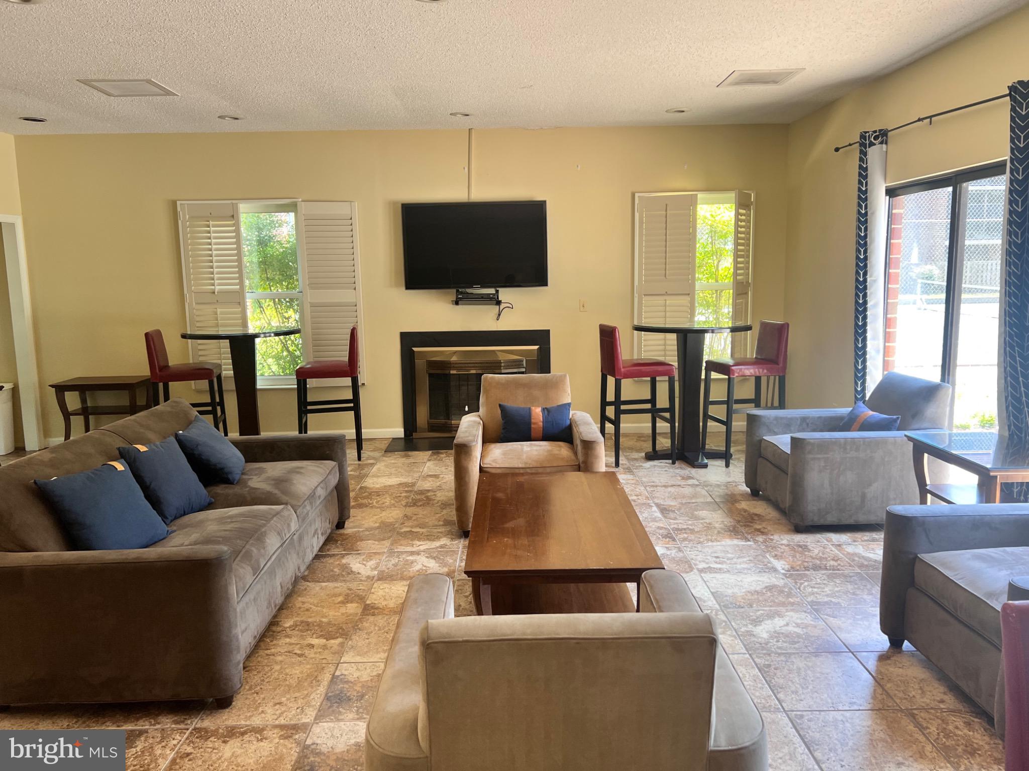 ASTORIA CONDOMINIUM - Residential