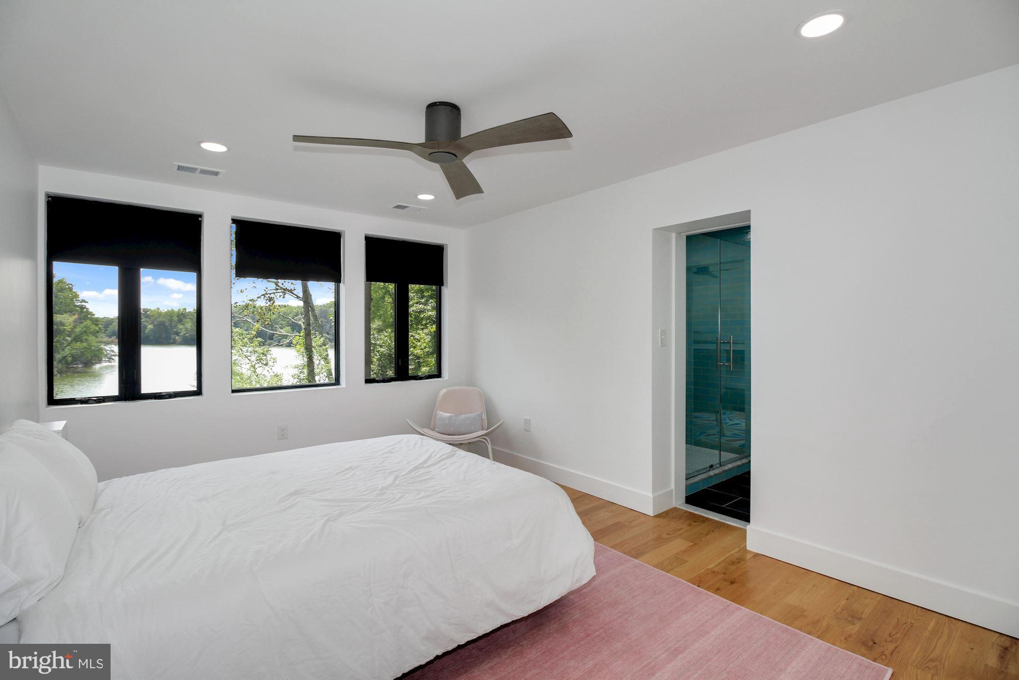 GIBSON ISLAND - Residential