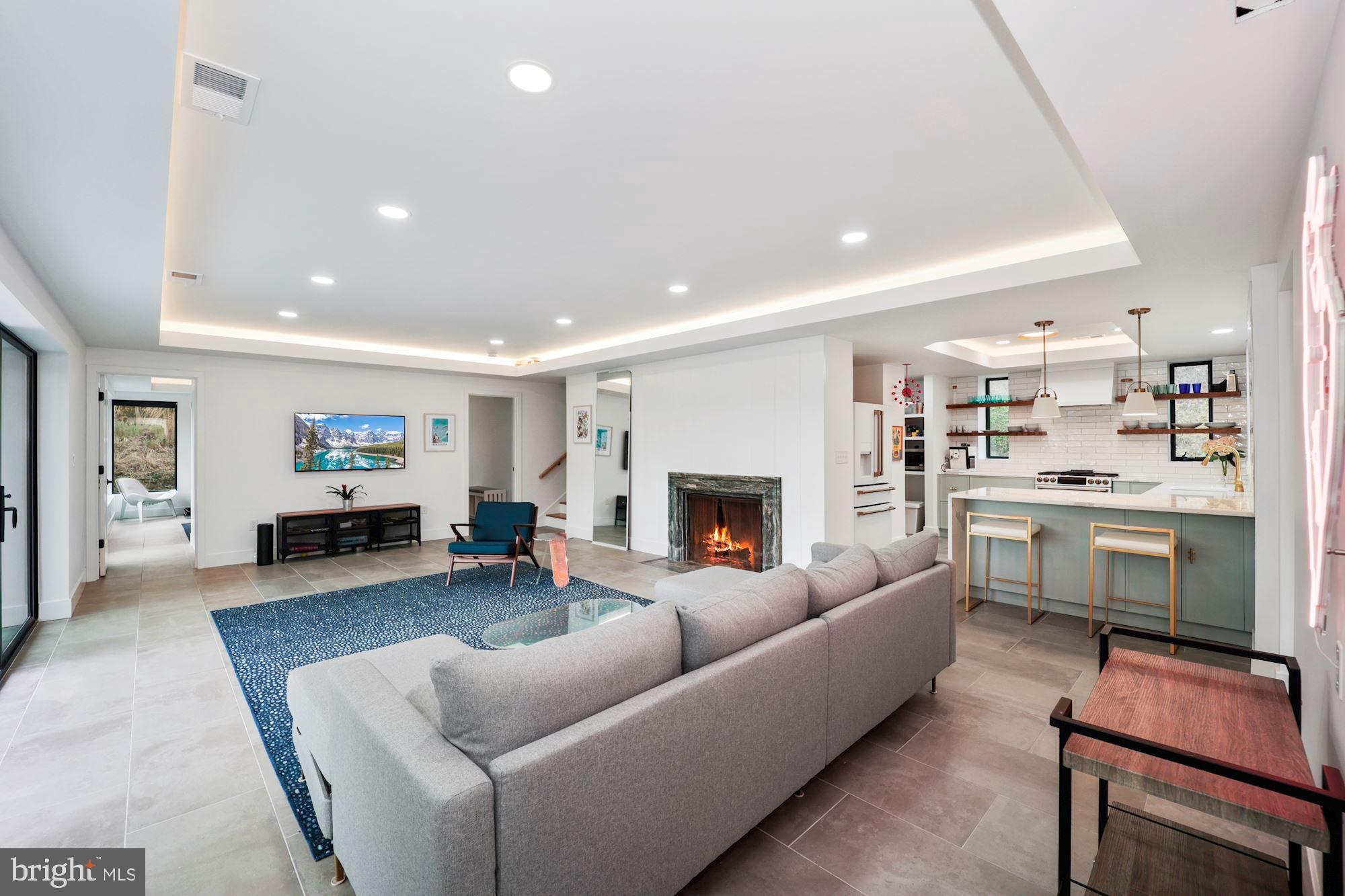 GIBSON ISLAND - Residential