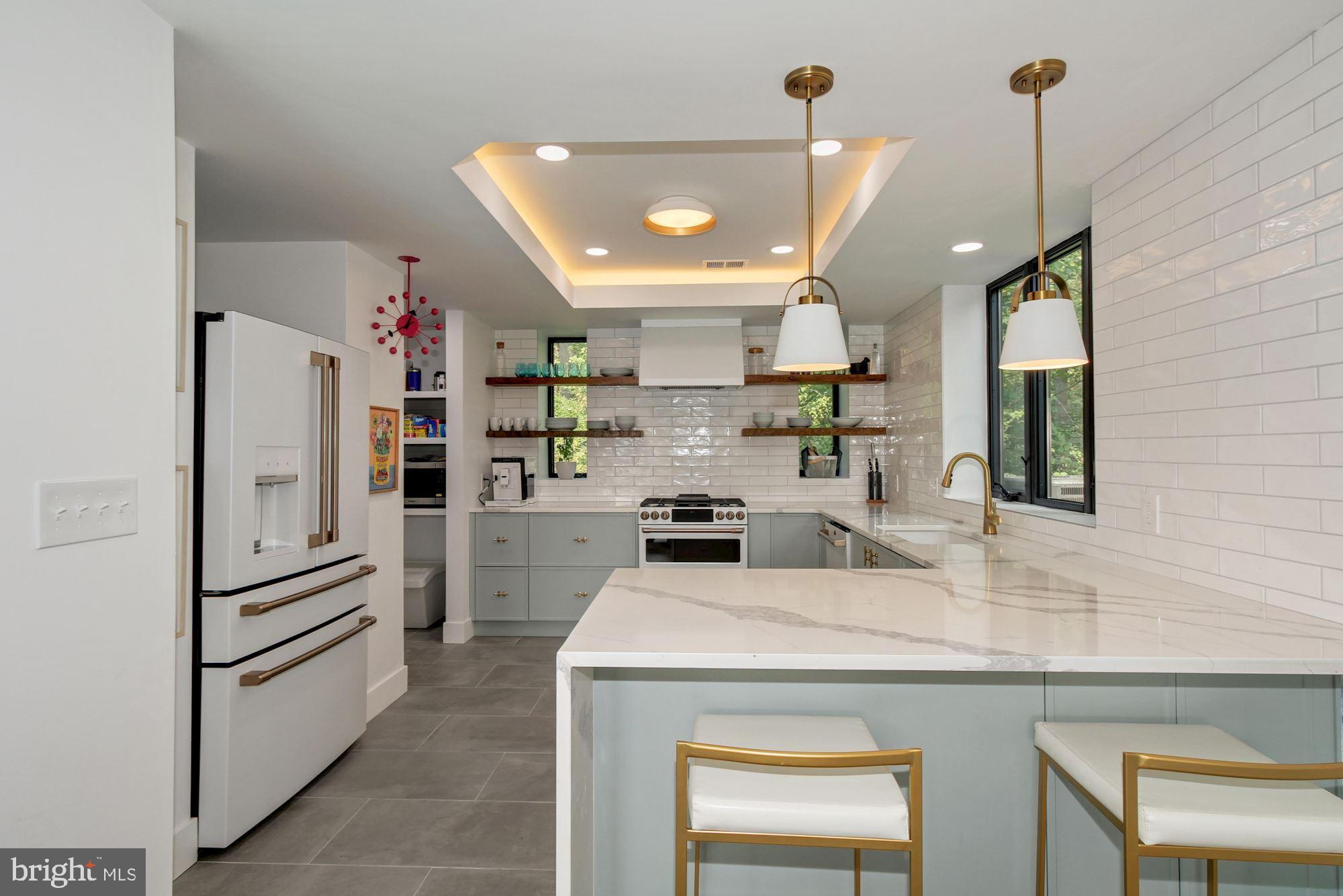 GIBSON ISLAND - Residential