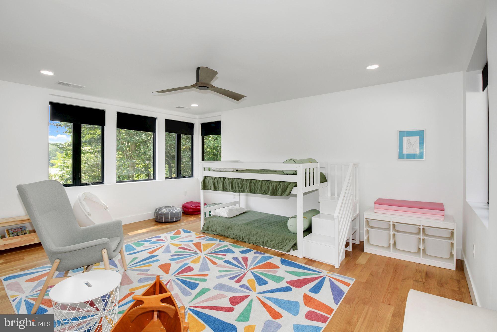 GIBSON ISLAND - Residential