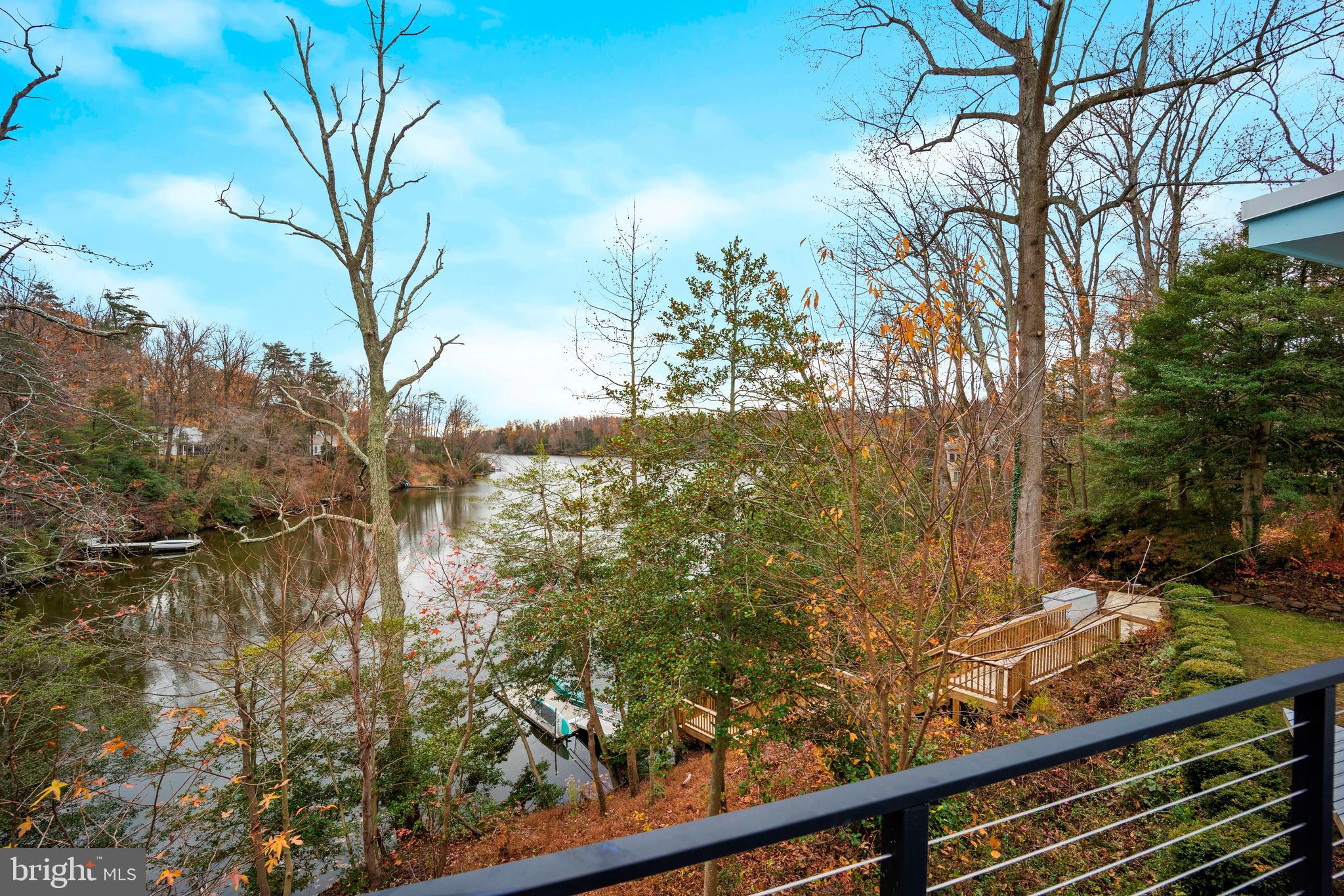 GIBSON ISLAND - Residential