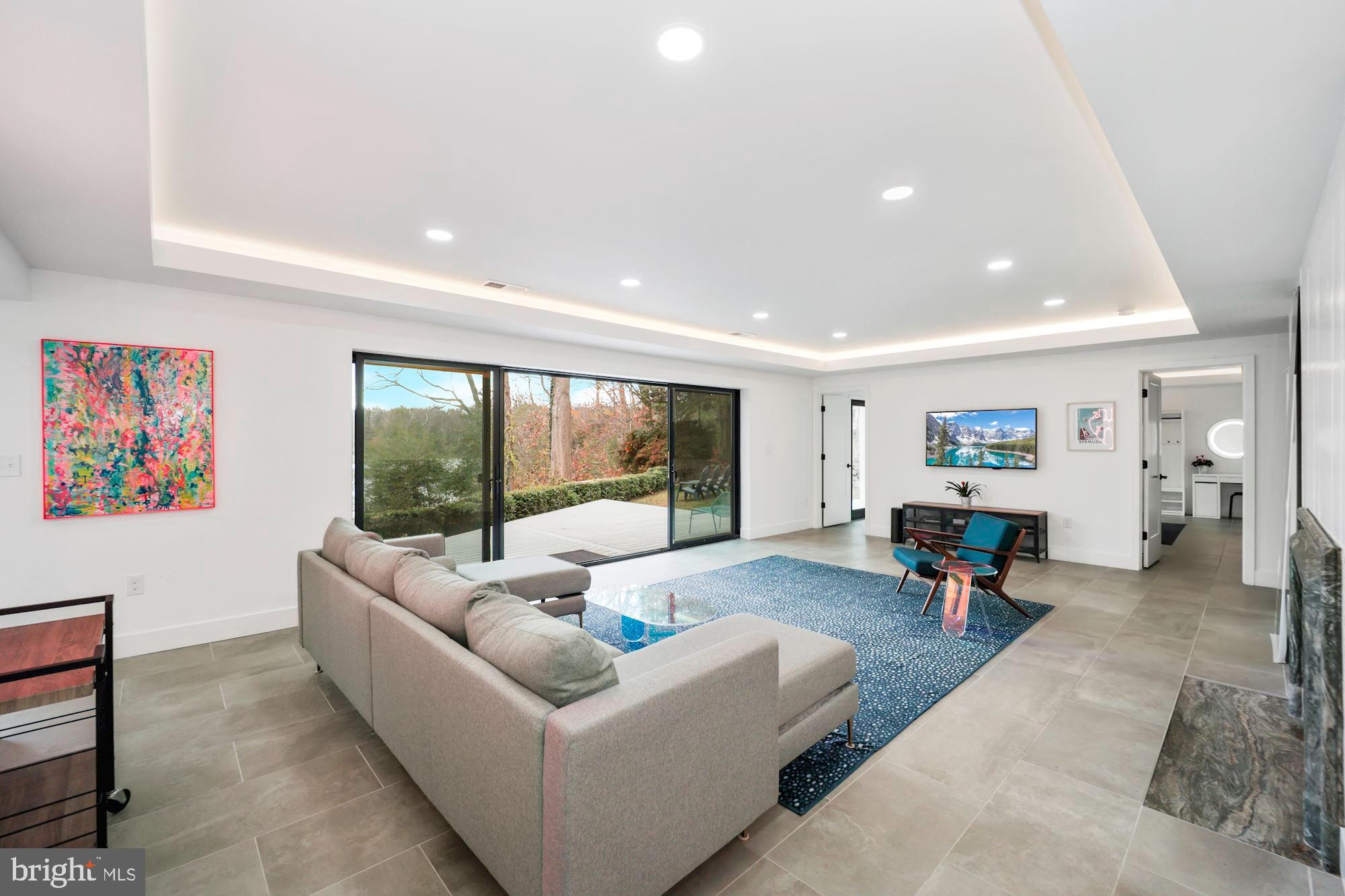 GIBSON ISLAND - Residential