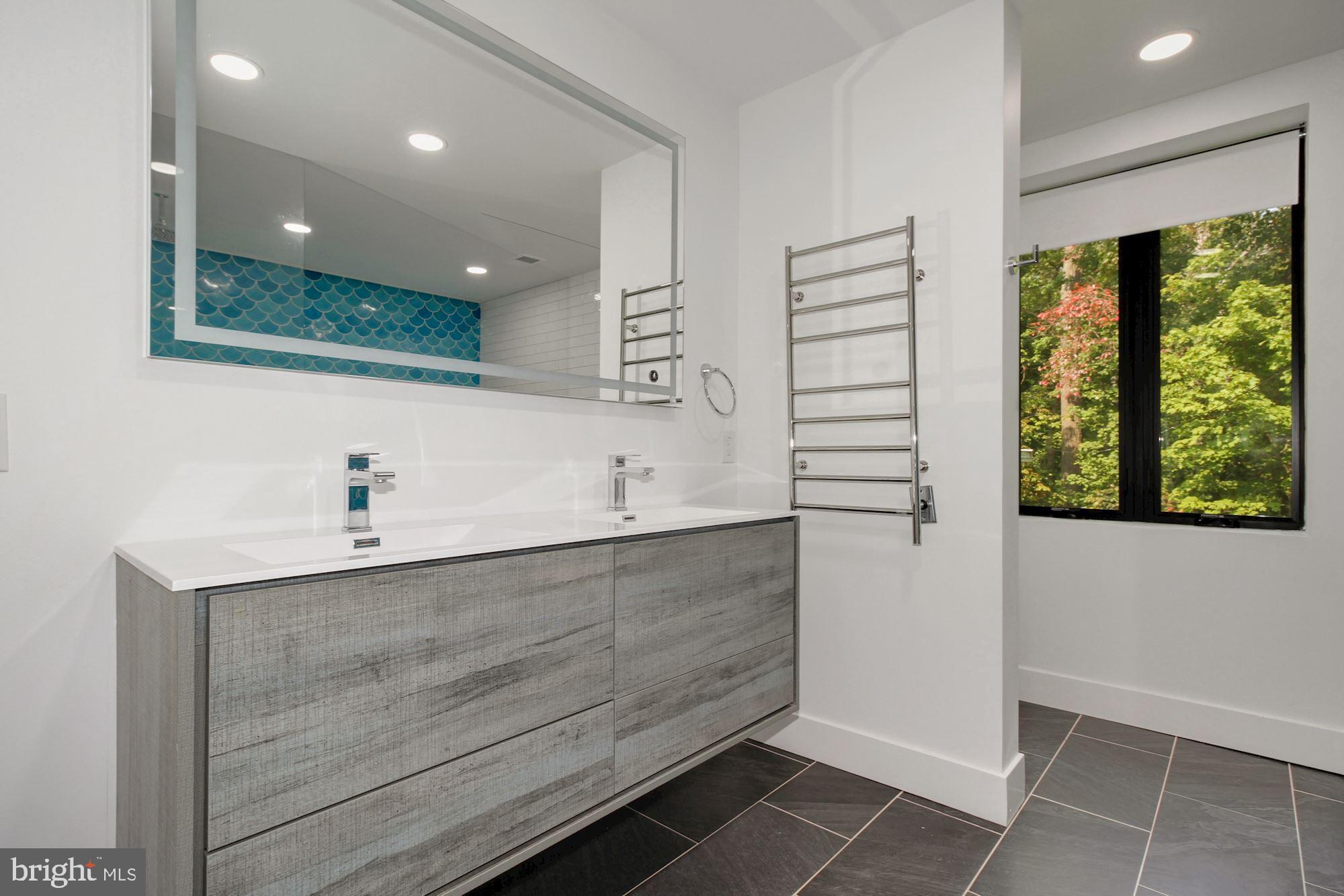 GIBSON ISLAND - Residential