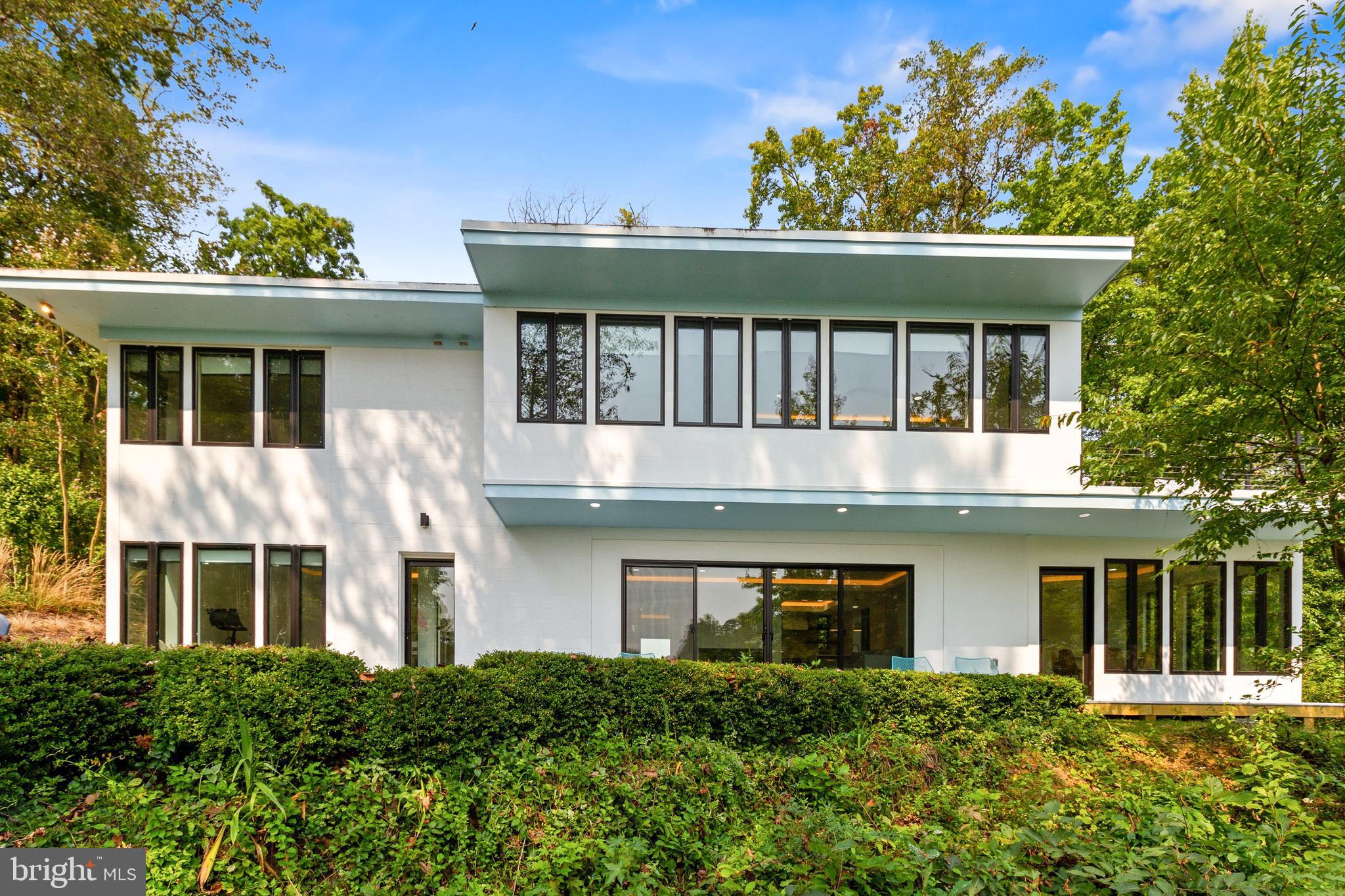 GIBSON ISLAND - Residential