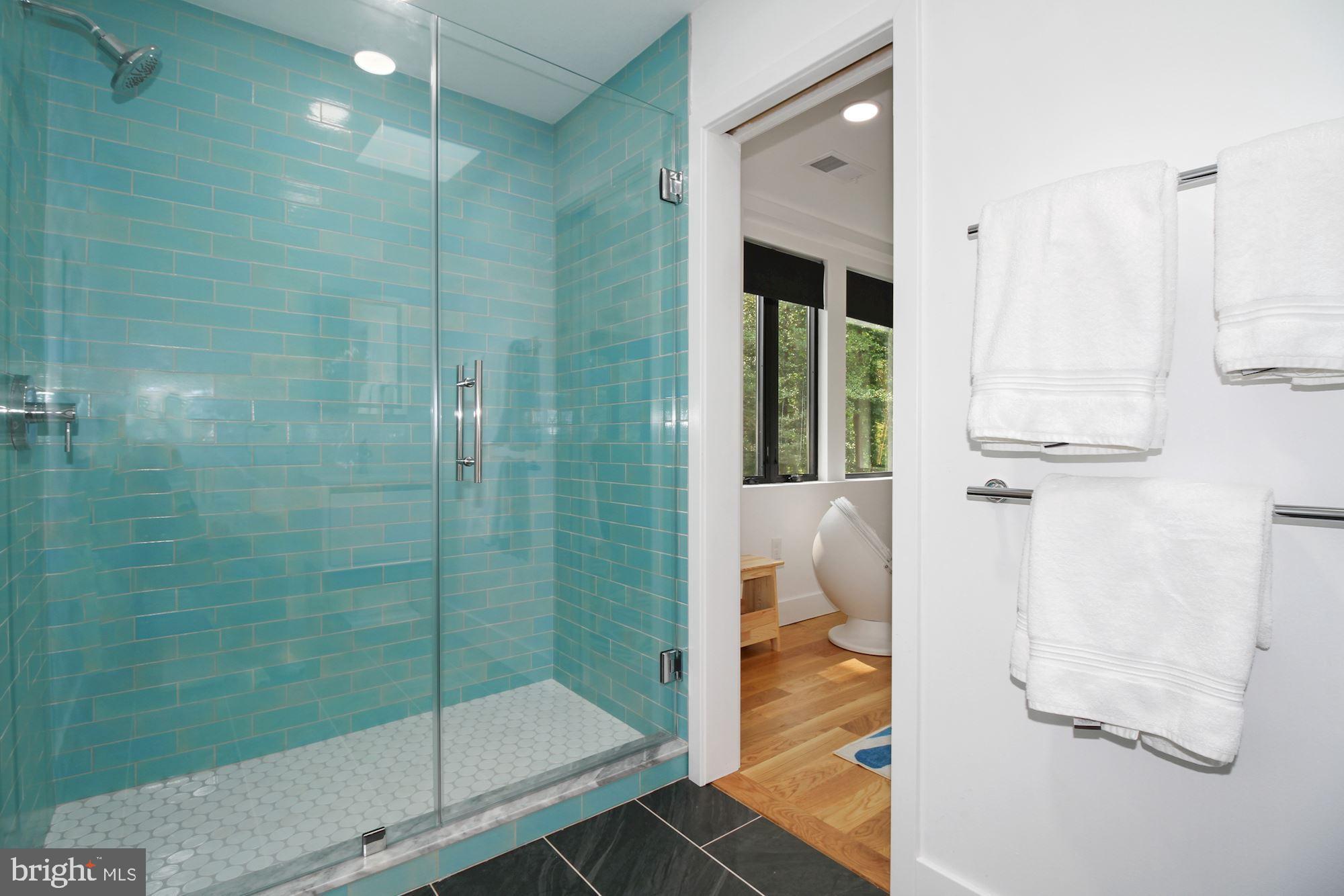 GIBSON ISLAND - Residential