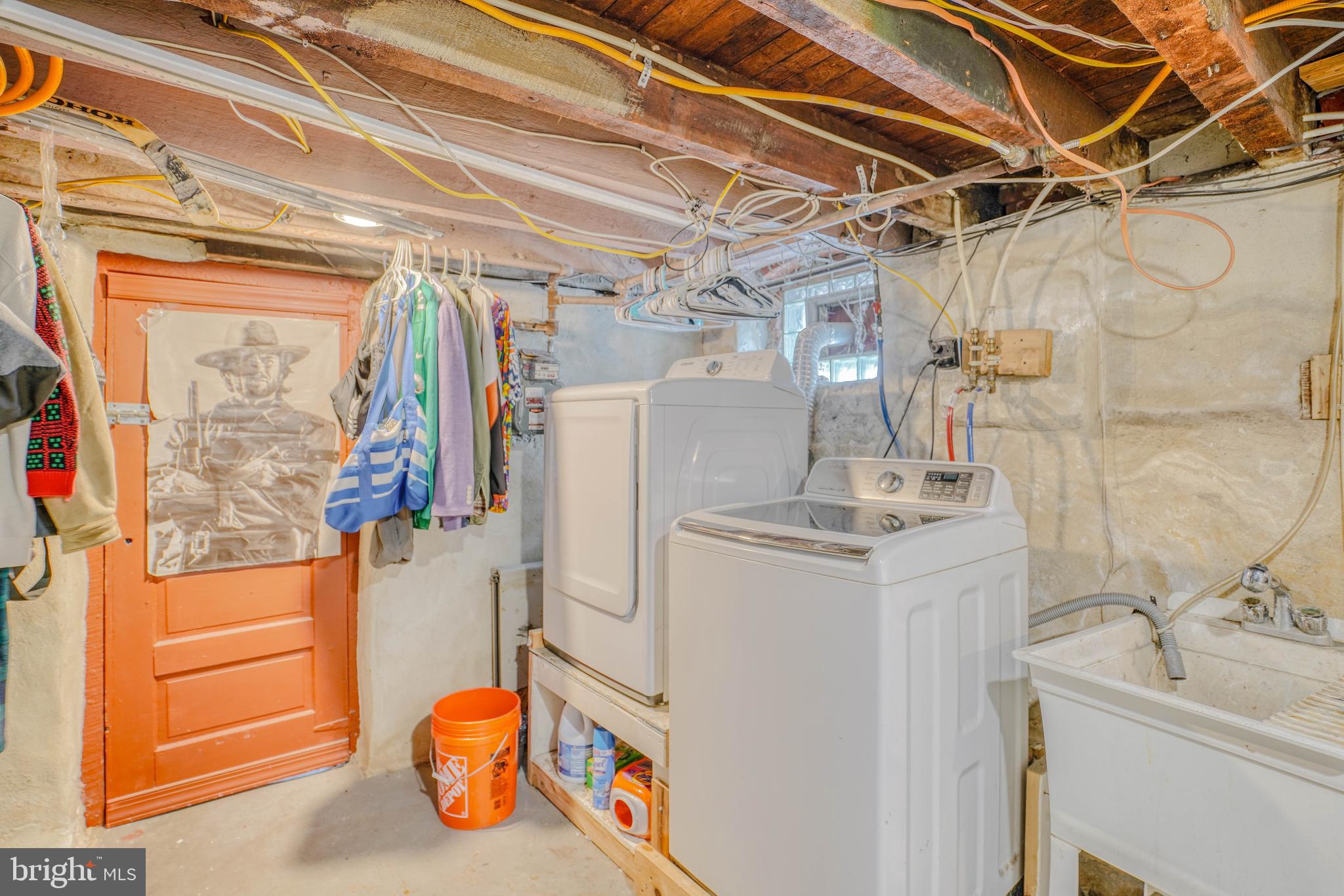 BRIDESBURG - Residential