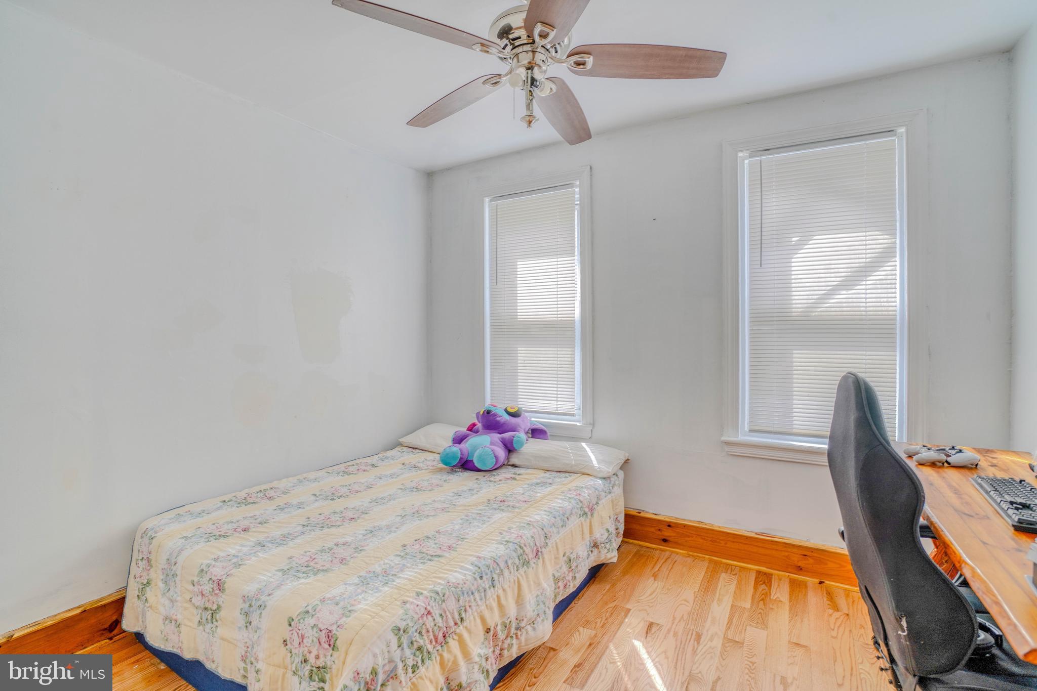 BRIDESBURG - Residential